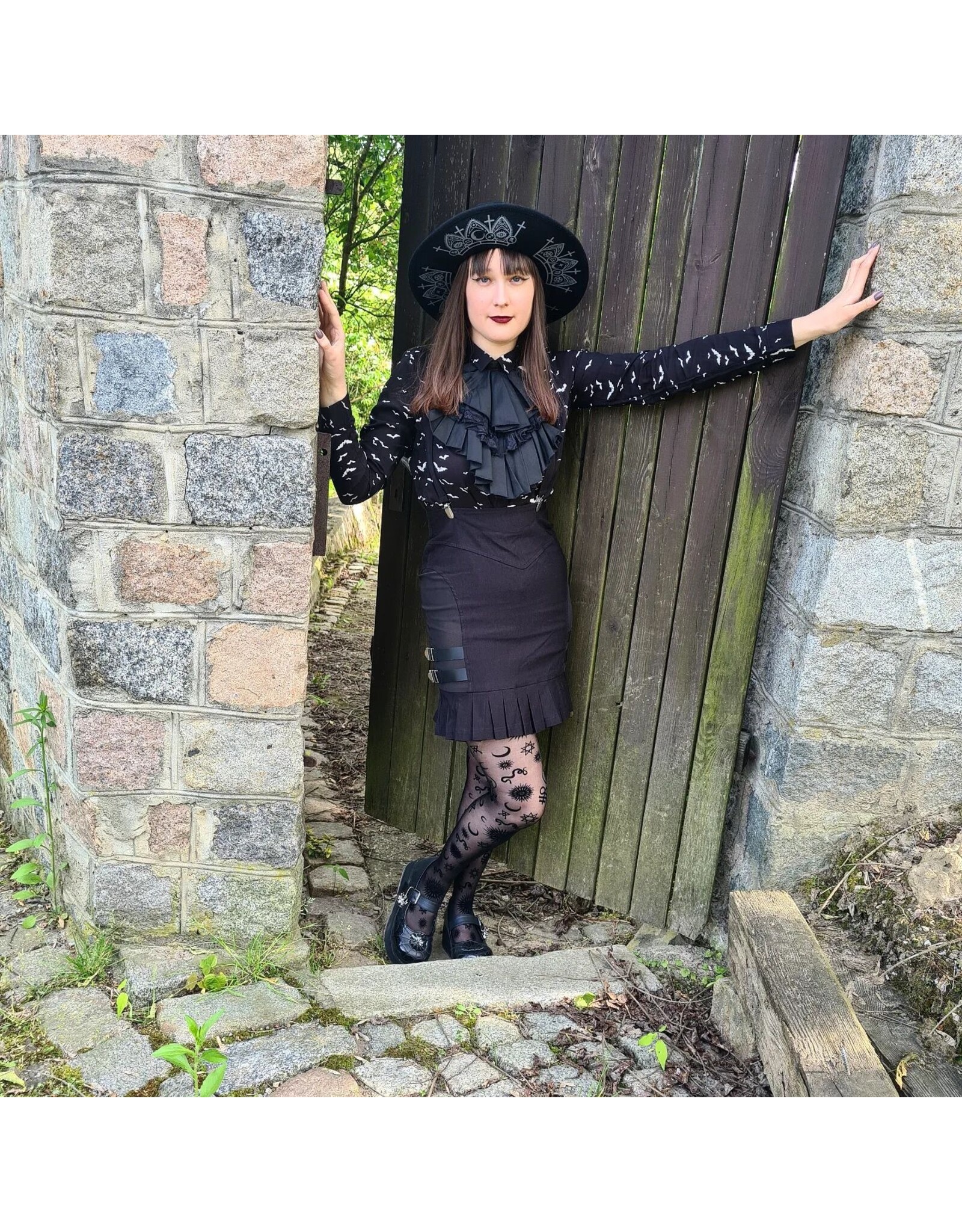 Restyle Gothic and Steampunk accessories - Gothic Hat   with wide brim Fortune Teller Restyle