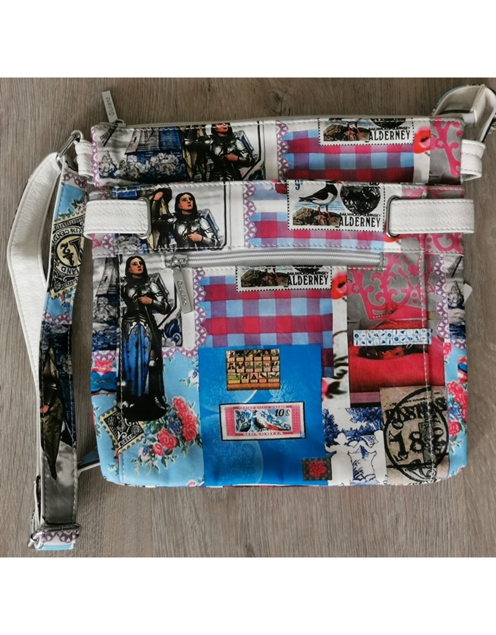 Giuliano Shoulder bags - Vintage Shoulder bag with Dutch stamps