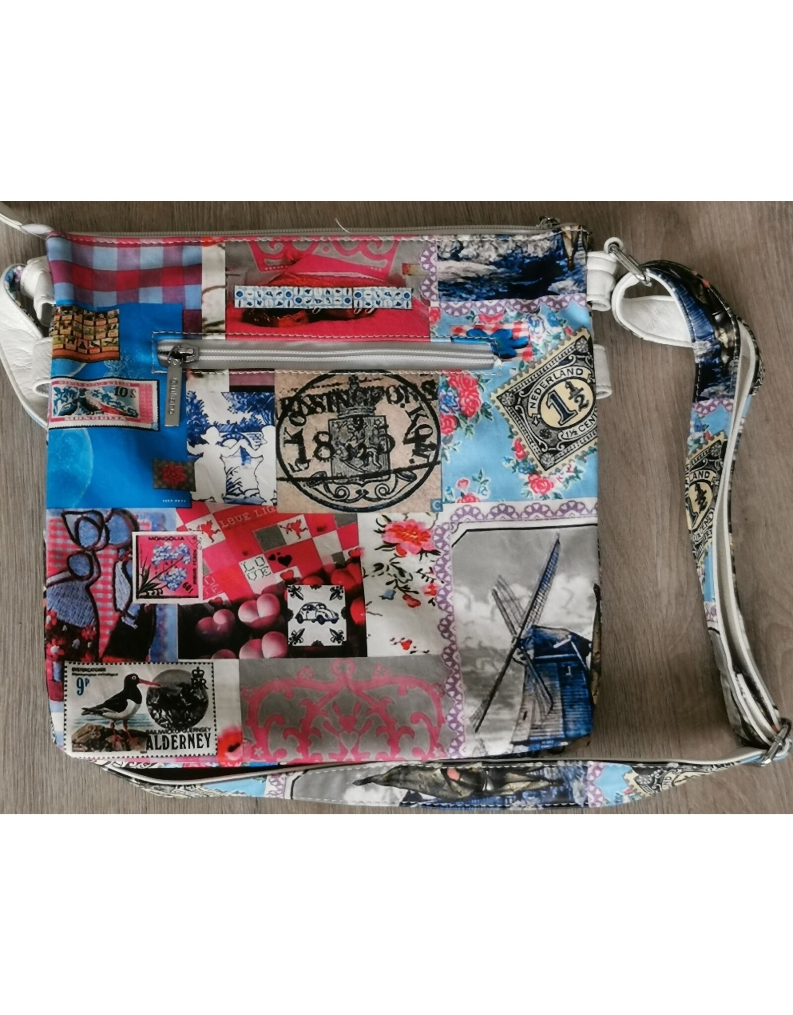 Giuliano Shoulder bags - Vintage Shoulder bag with Dutch stamps