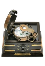 Trukado Miscellaneous - Compass in wooden box with glass lid