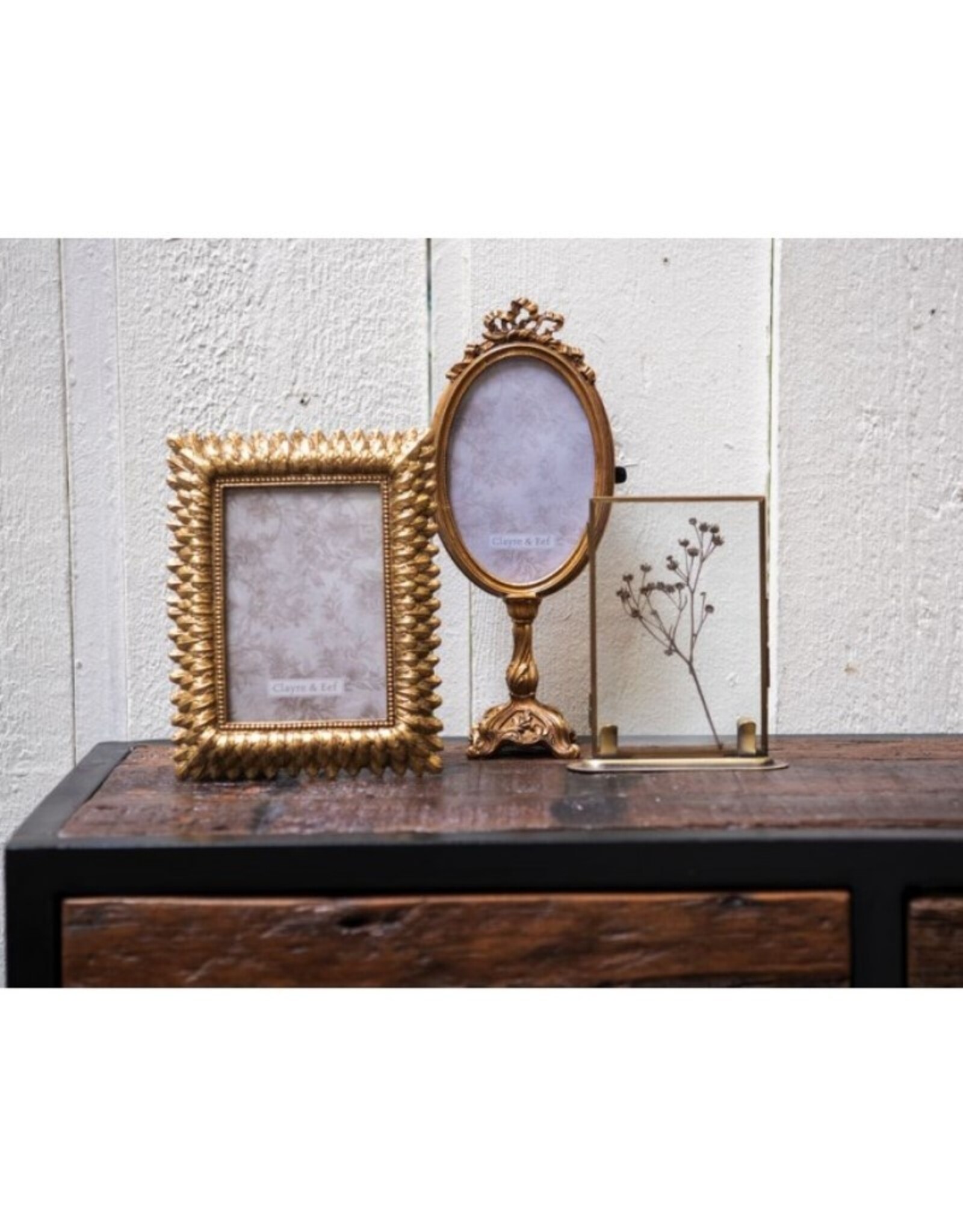 C&E Miscellaneous - Photoframe Baroque style Oval on high footing