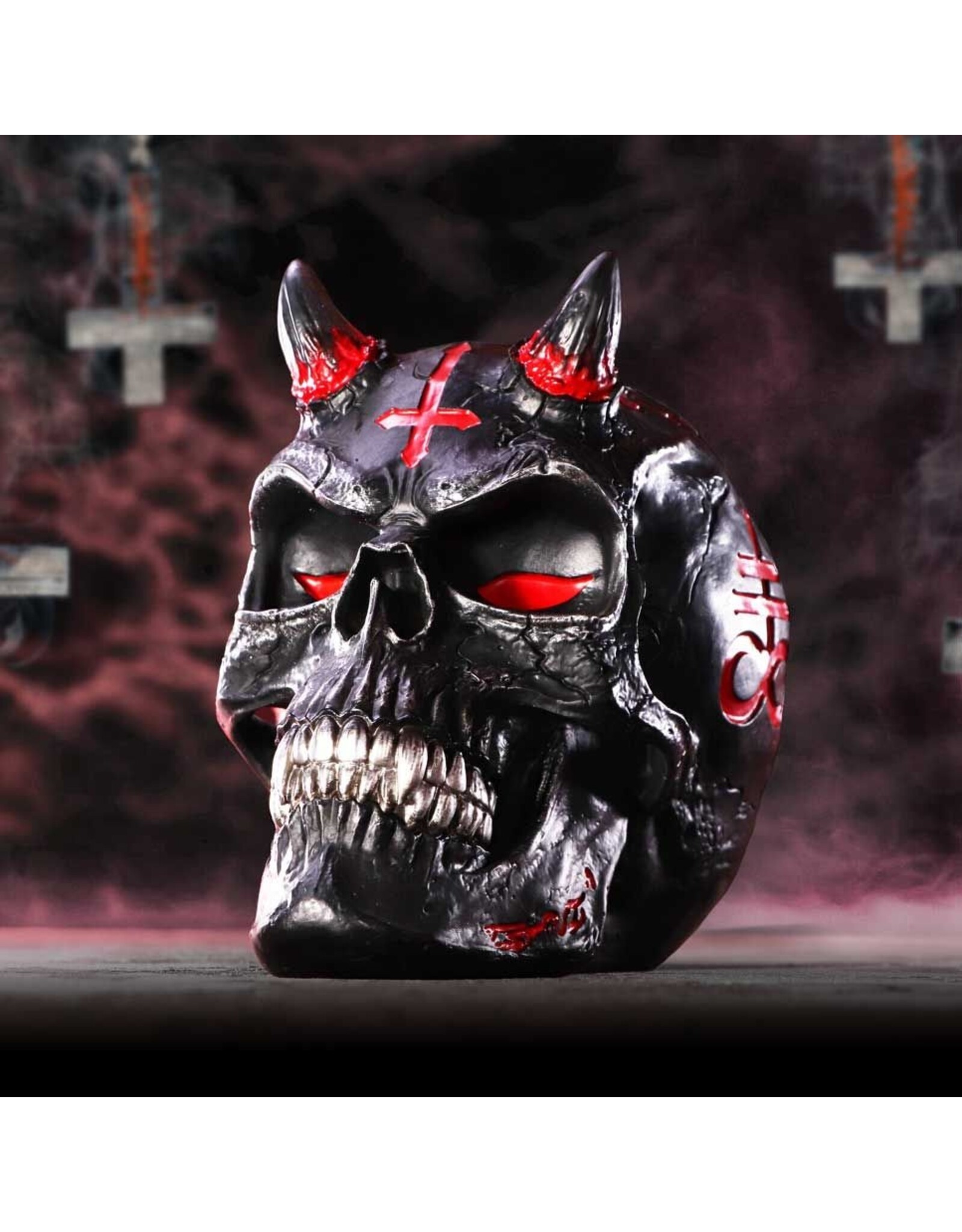 James Ryman bij Nemesis Now Skulls - James Ryman Infernal Skull 20cm