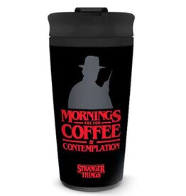 Pyramid Stranger Things Coffe en Contemplatie reisbeker