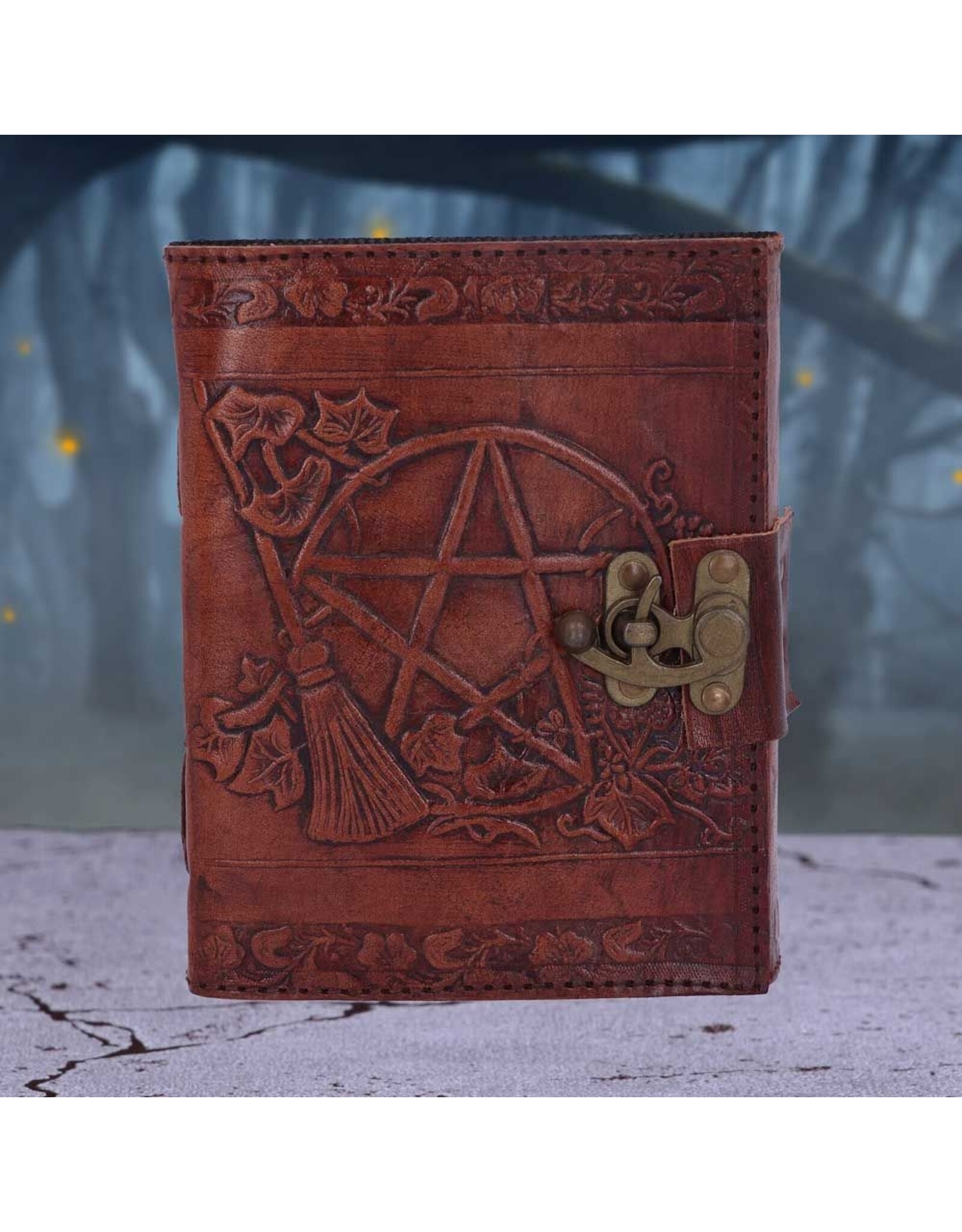 NemesisNow Miscellaneous - Lederen Relief Dagboek (notitieboek) met Pentagram