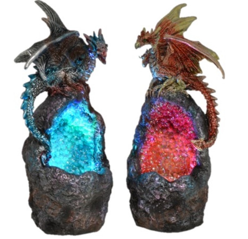 Draak op rots met LED-licht, set van 2 rood/blauw | Boutique - Boutique