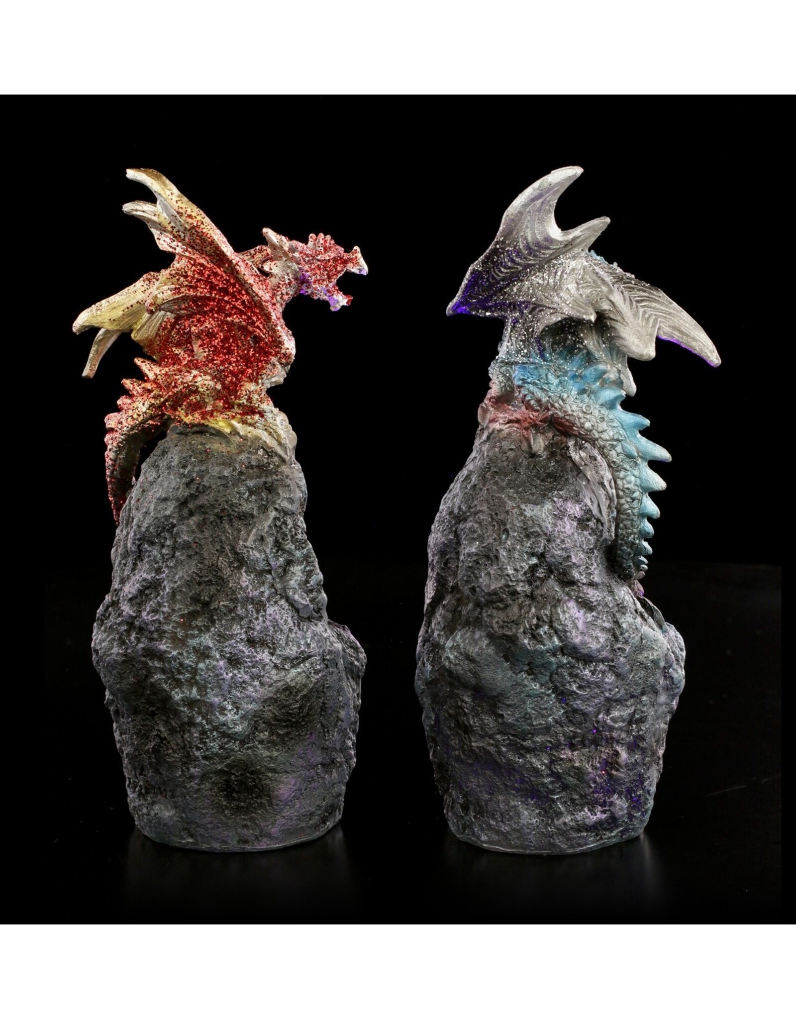 VG Giftware & Lifestyle - Dragon sitting on rock with LED light - set of 2 red/blue