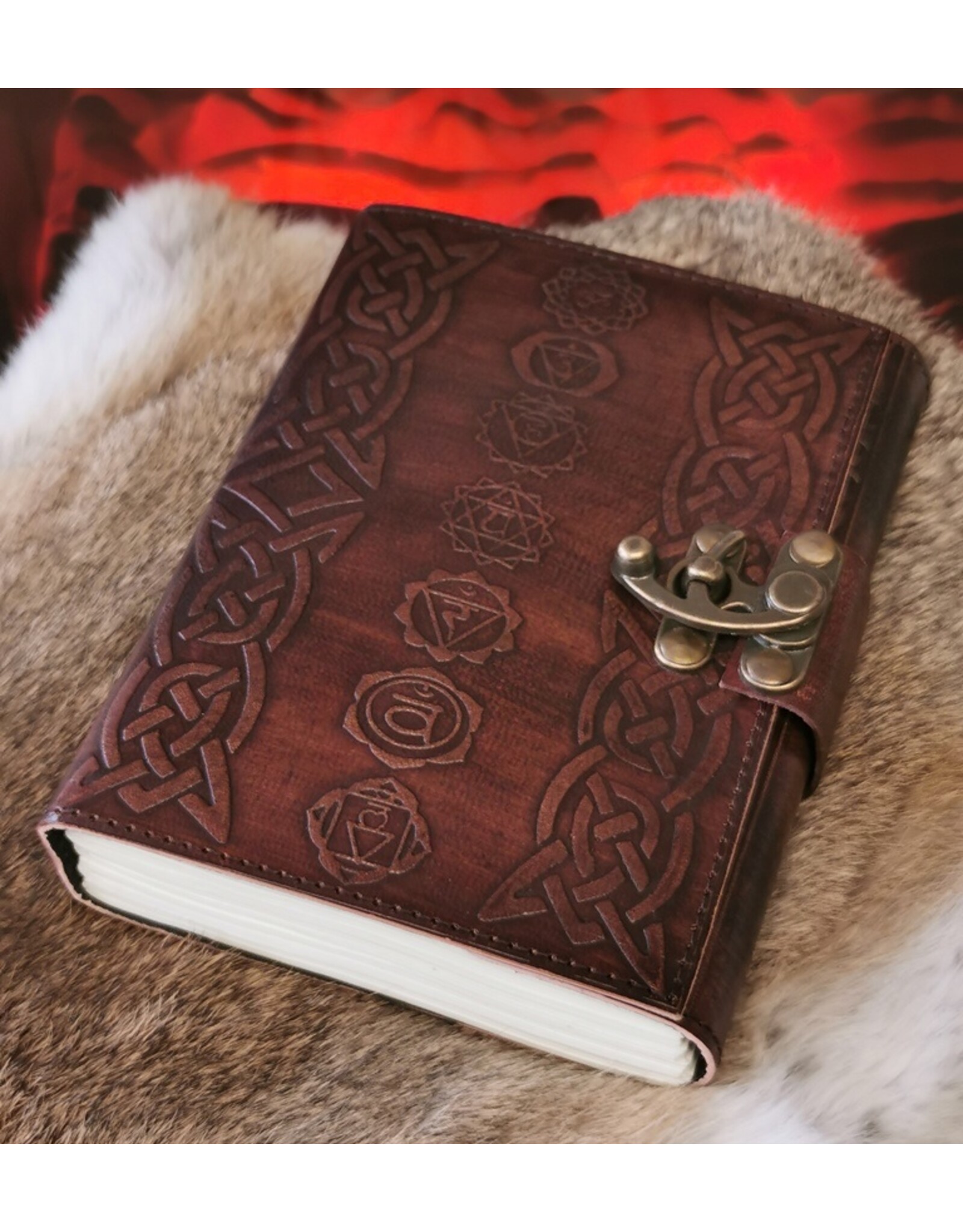 Something Different Miscellaneous -  Seven Chakras Leather Journal (noteboek)