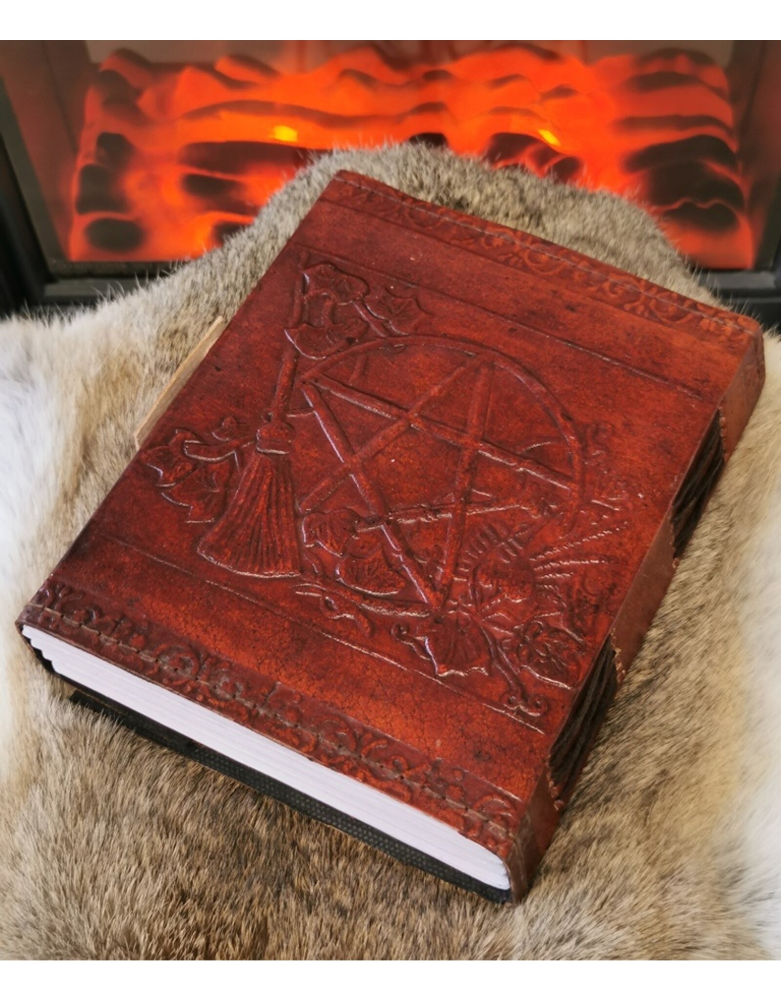 NemesisNow Miscellaneous - Lederen Relief Dagboek (notitieboek) met Pentagram