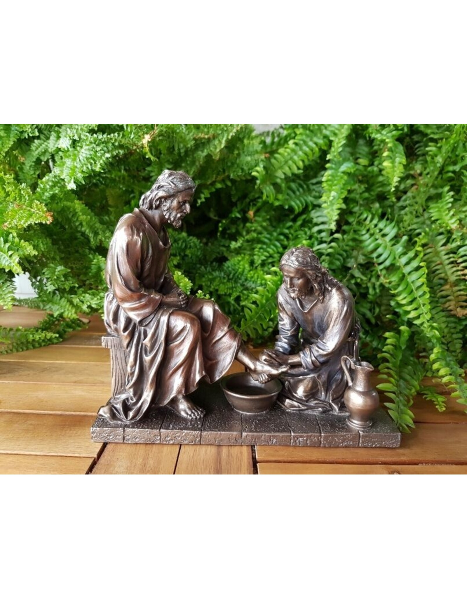 Veronese Design Giftware & Lifestyle - Jesus washing his Disciples' feet Veronese Design