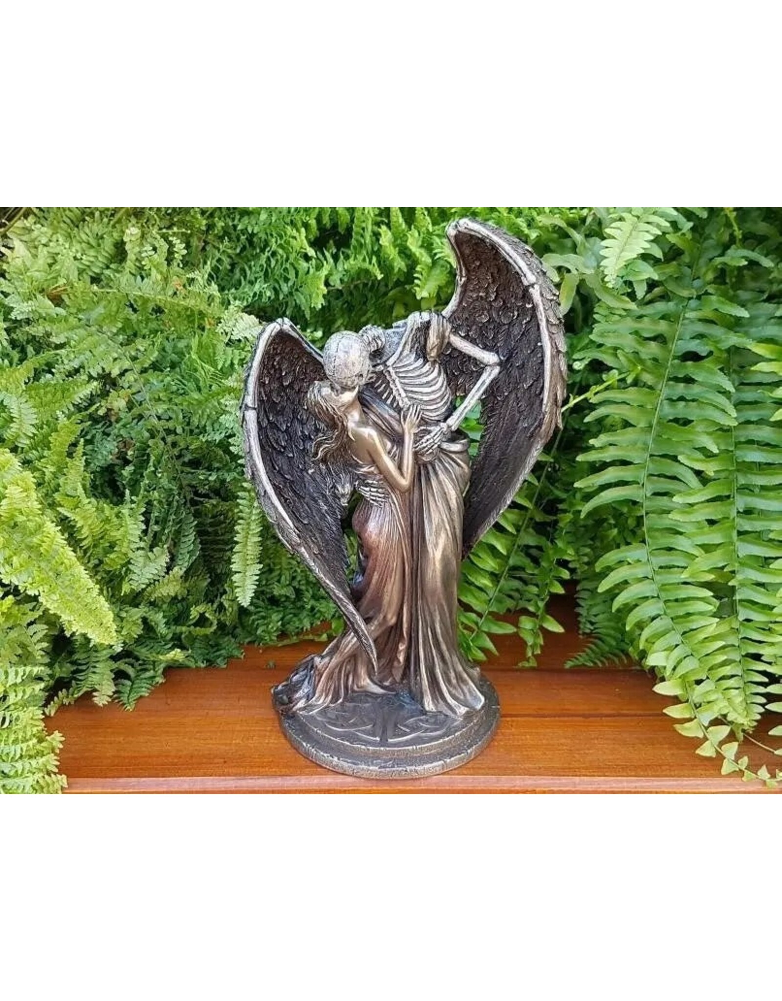 Veronese Design Veronese Design - The Kiss of Death figurine Veronese Design