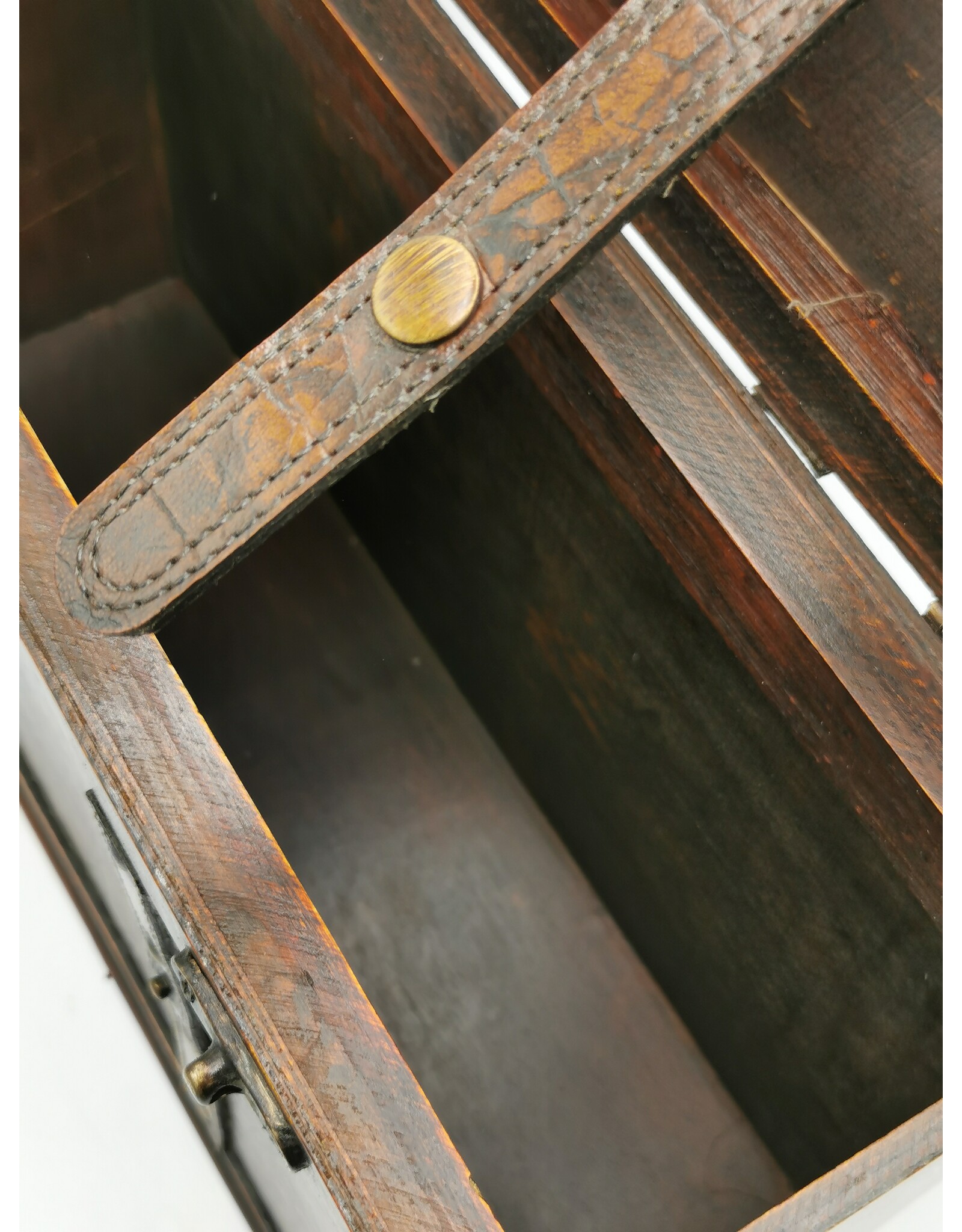 Stip Miscellaneous - Wooden Vintage Suitcase finished with Eco-Leather