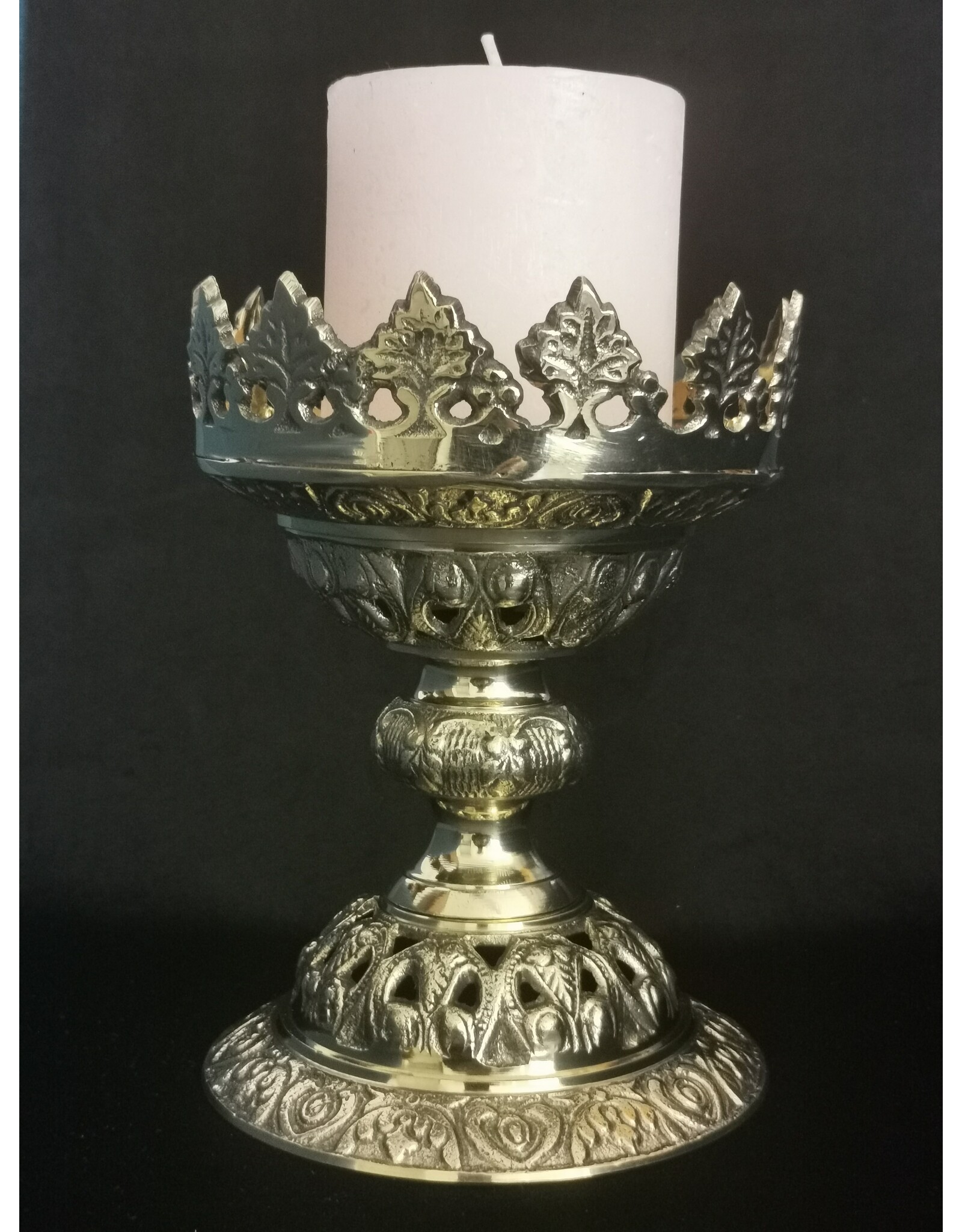 Trukado Giftware & Lifestyle - Baroque Candlestick "Crown" (brass)