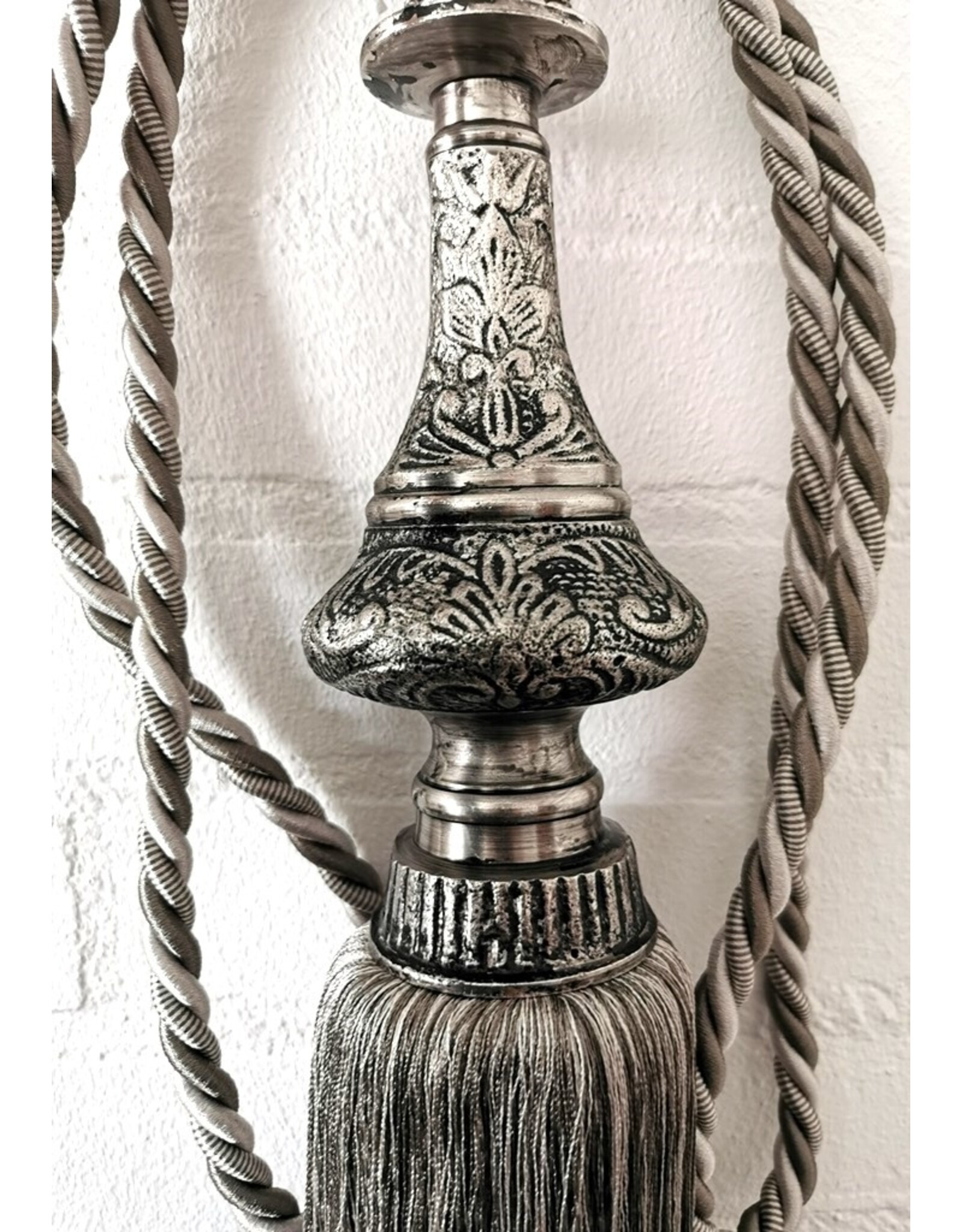 Dutch Style Miscellaneous - Tassel Baroque Style Silver Gray (Large)