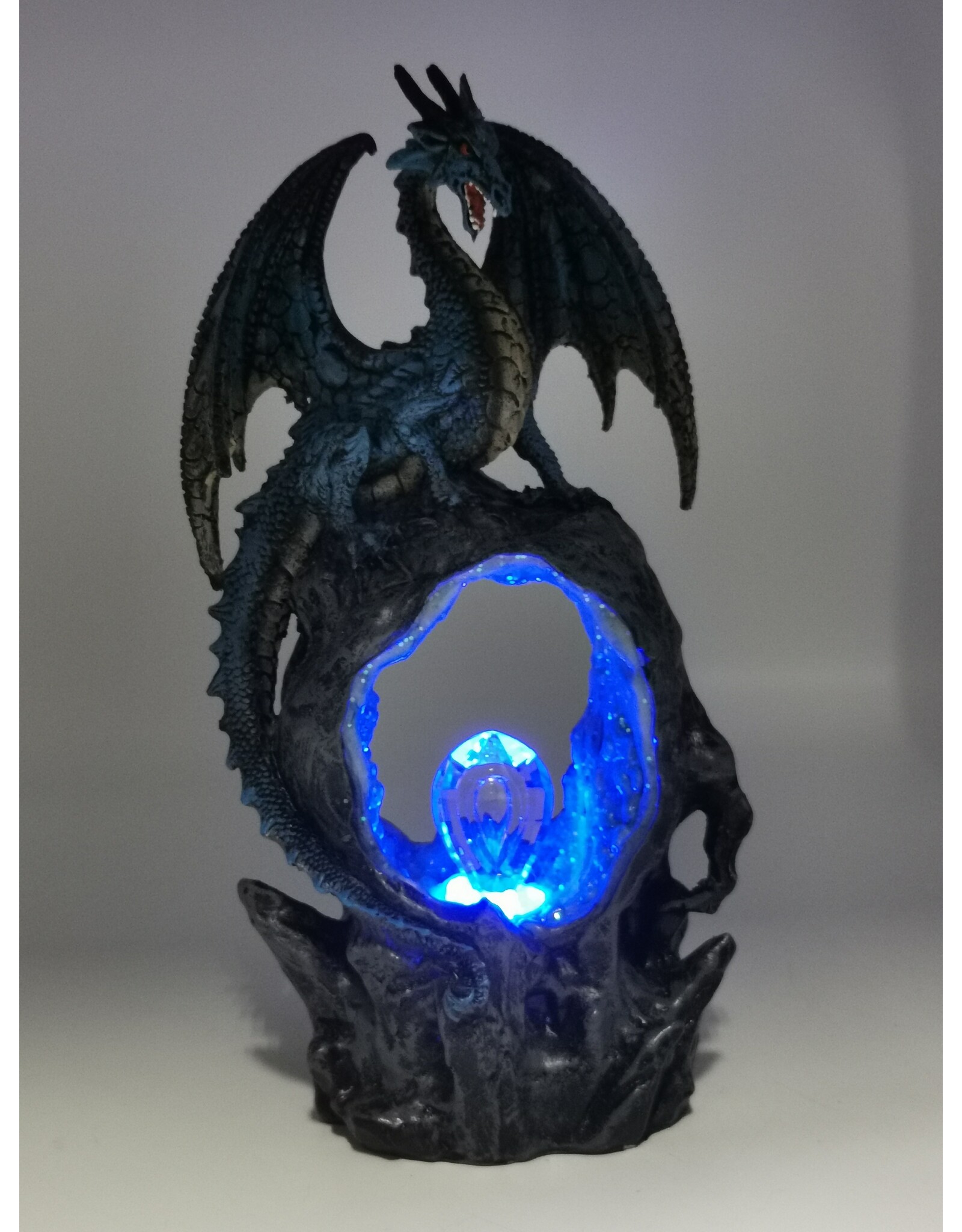 Alator Giftware, beelden, collectables - Frostwing's Gateway Blauwe Draak Kristal LED - Beeldje 27cm