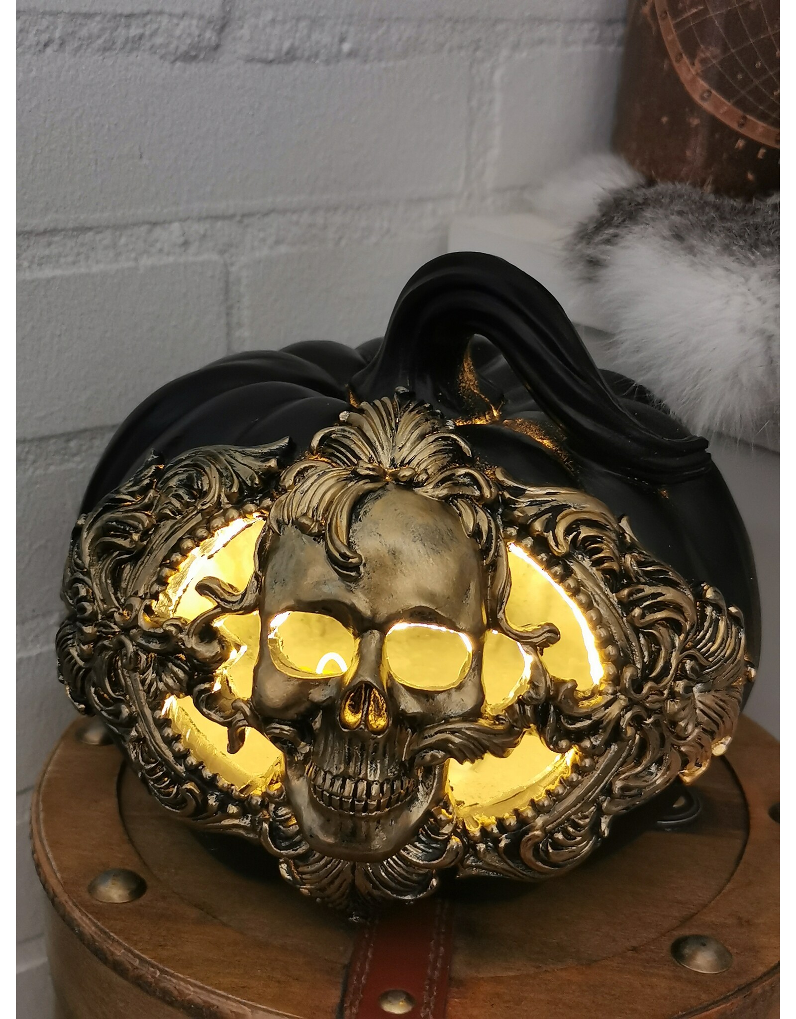 NemesisNow Giftware & Lifestyle - Baroque Harvest Pumpkin Skull Ornament with LED