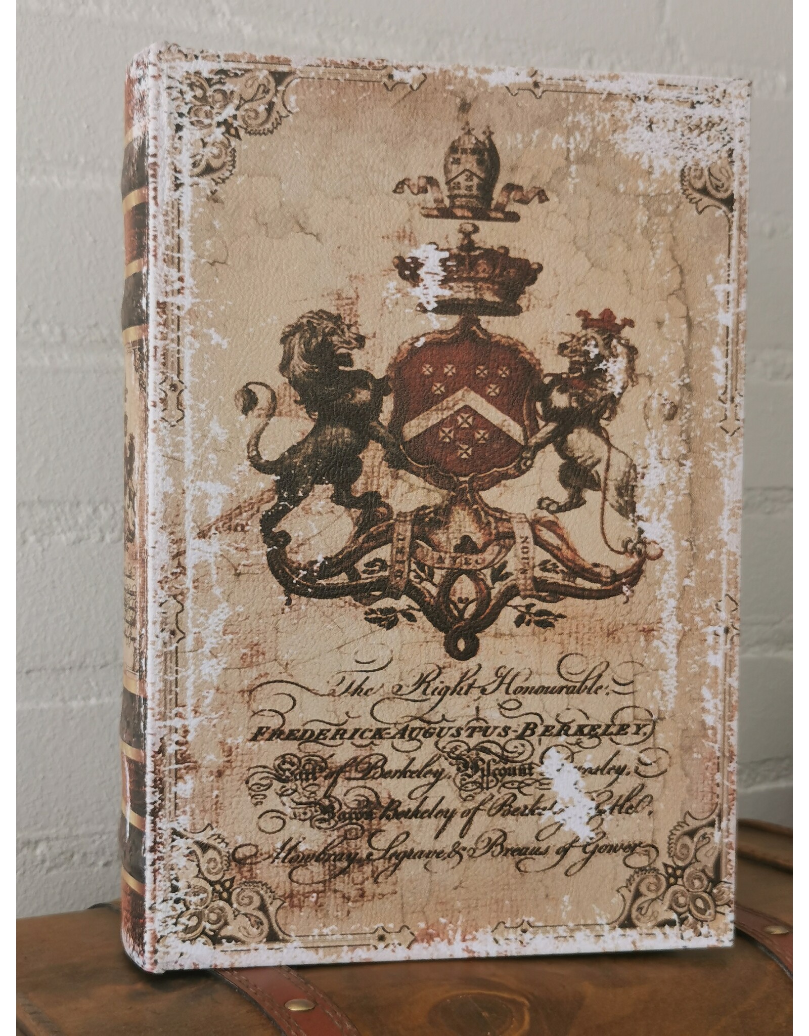 DS Miscellaneous - Coat of Arms Book Box 23cm