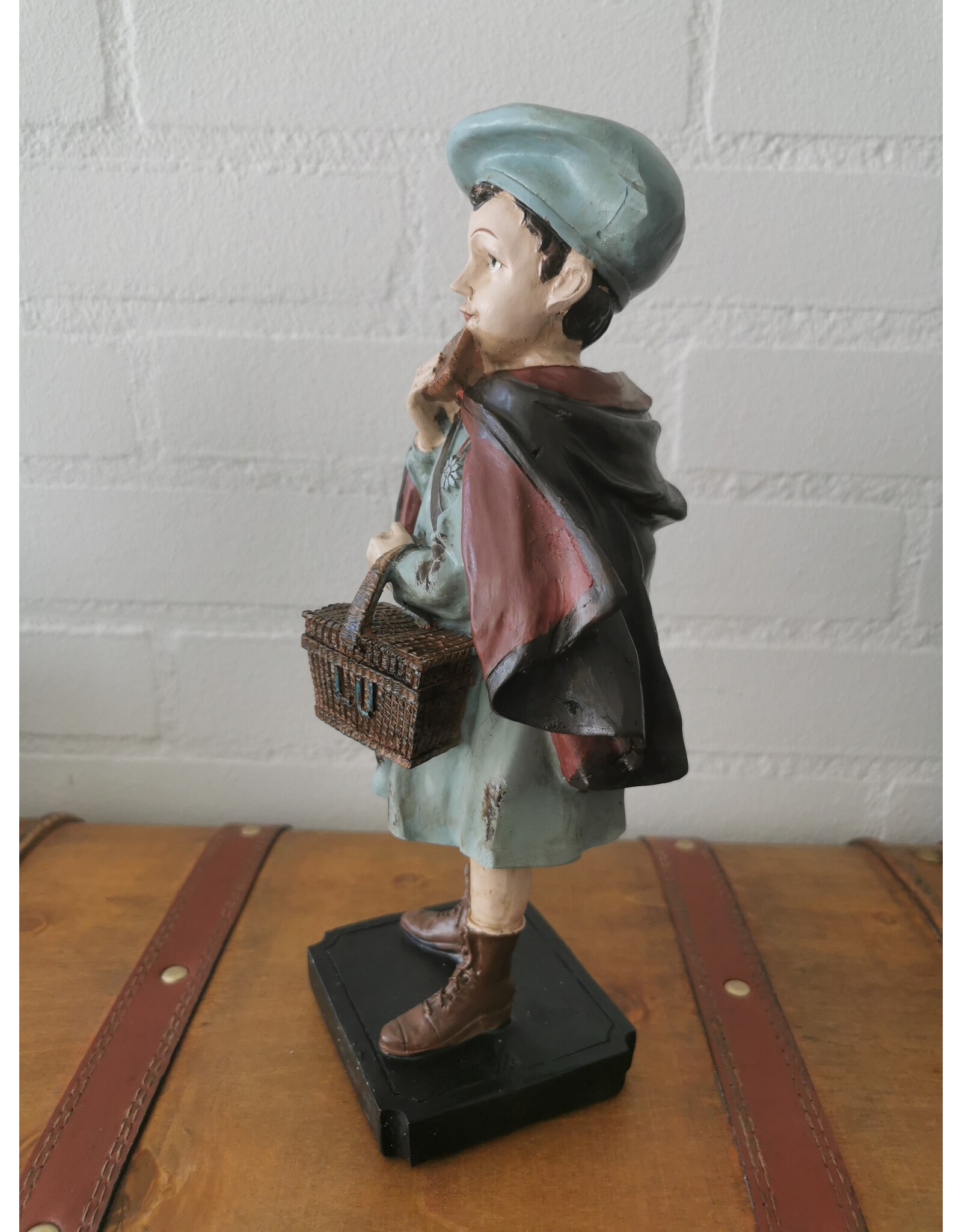 DS Giftware Figurines Collectables - Brocante figurine Boy with Basket 26cm