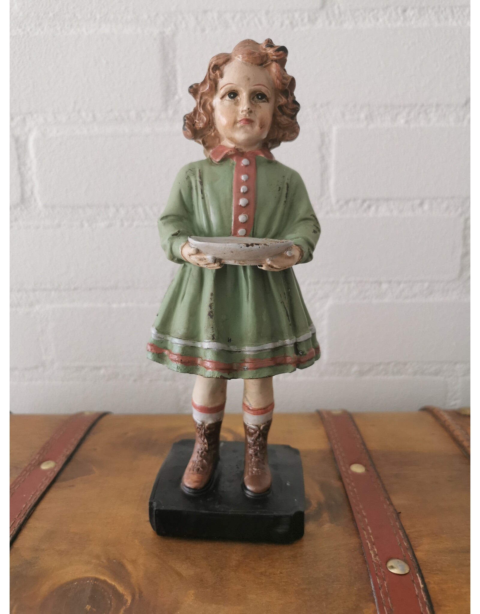 C&E Giftware Figurines Collectables - Brocante Figurine Girl with Bowl 21cm