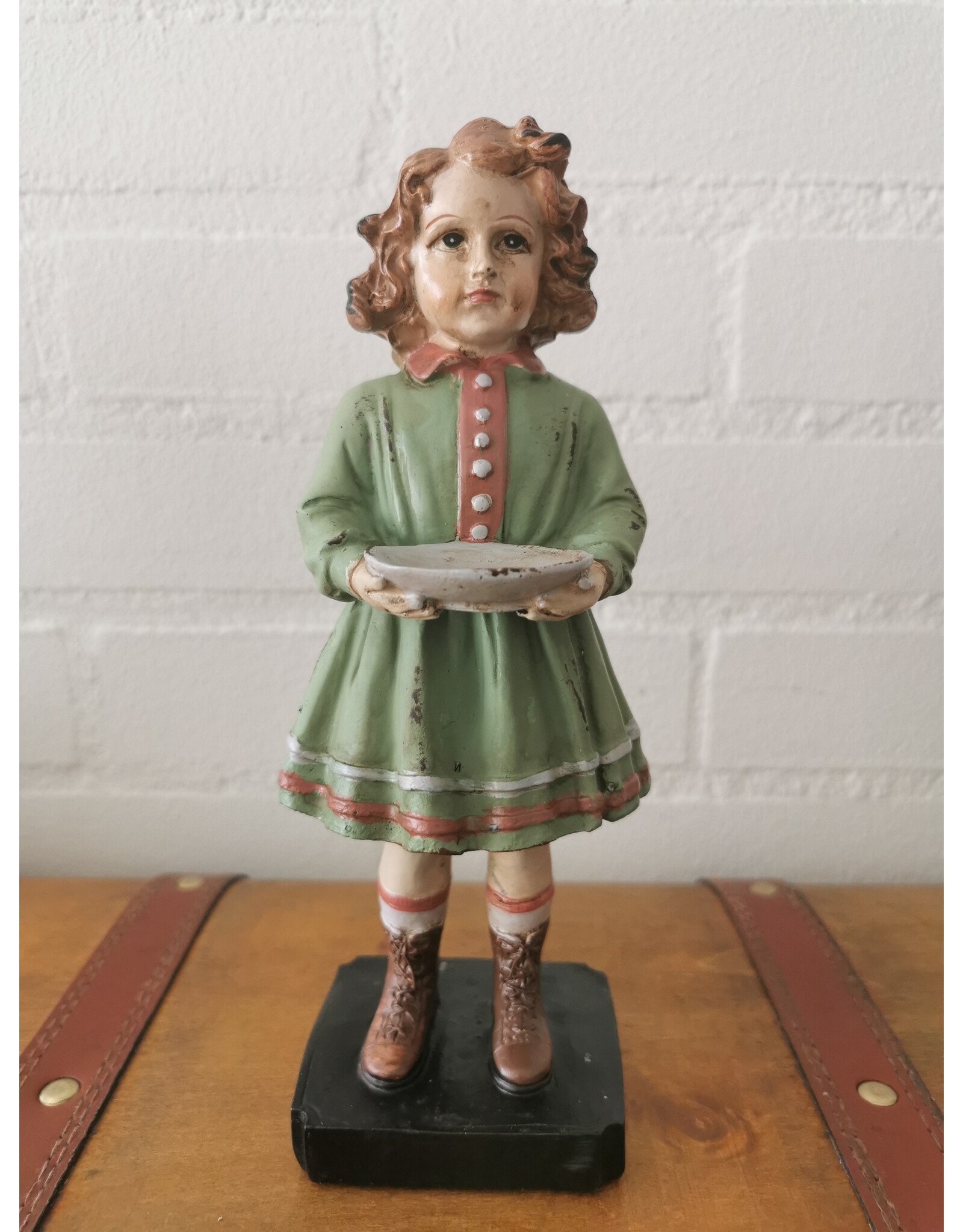 C&E Giftware Figurines Collectables - Brocante Figurine Girl with Bowl 21cm