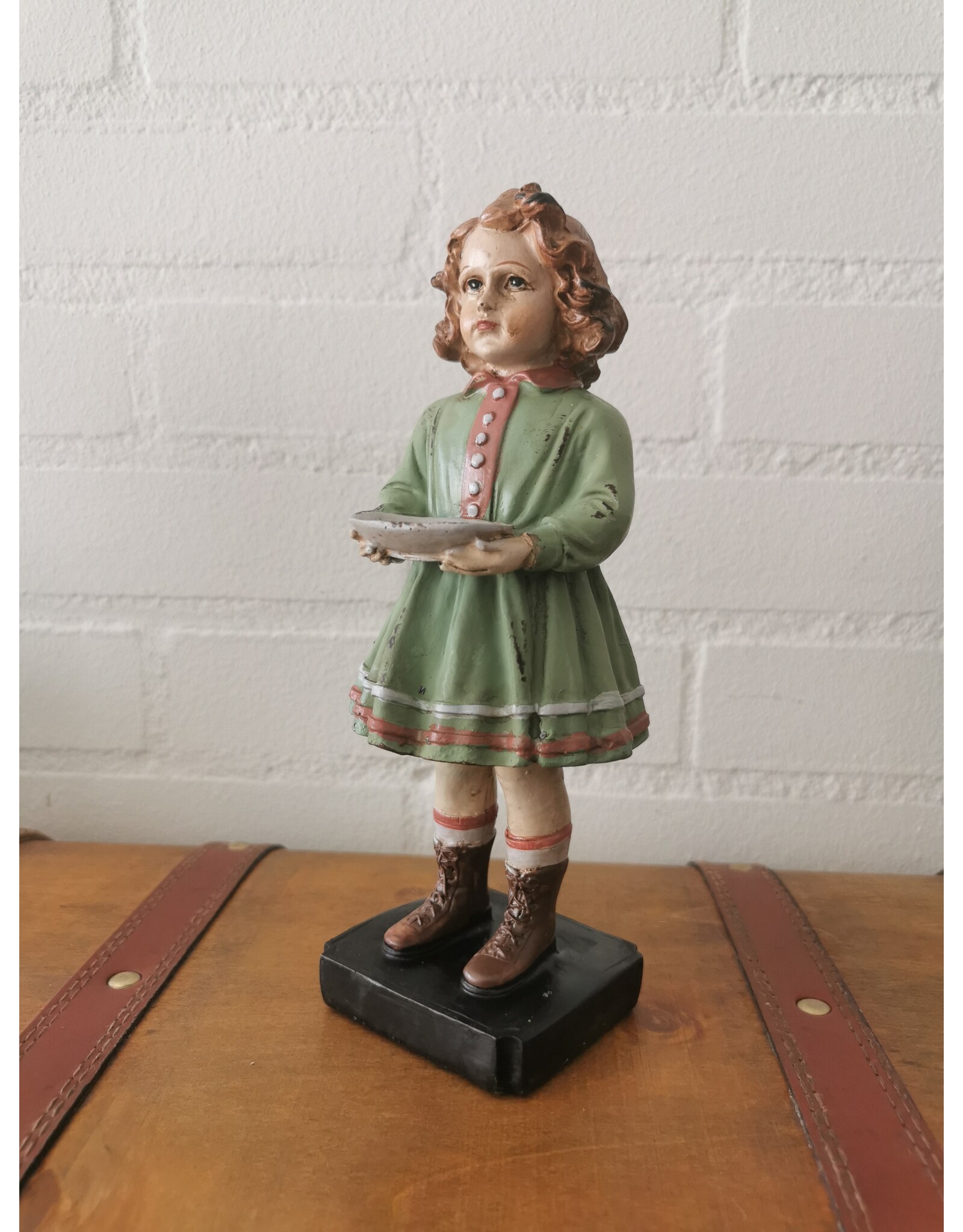C&E Giftware Figurines Collectables - Brocante Figurine Girl with Bowl 21cm