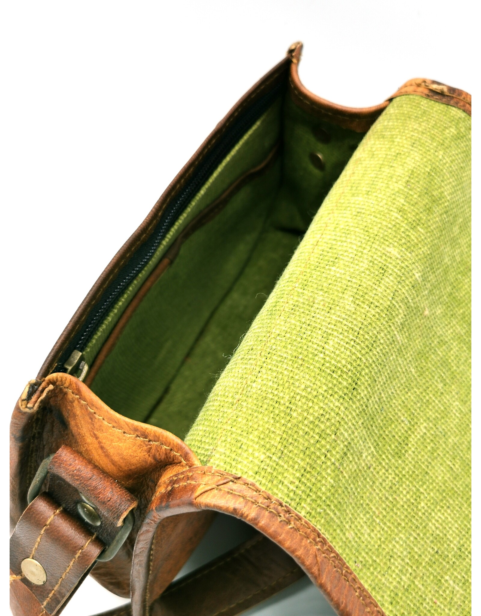 Trukado Leather Shoulder bags  Leather crossbody bags - Leather Saddle Bag with slide closure vintage leather