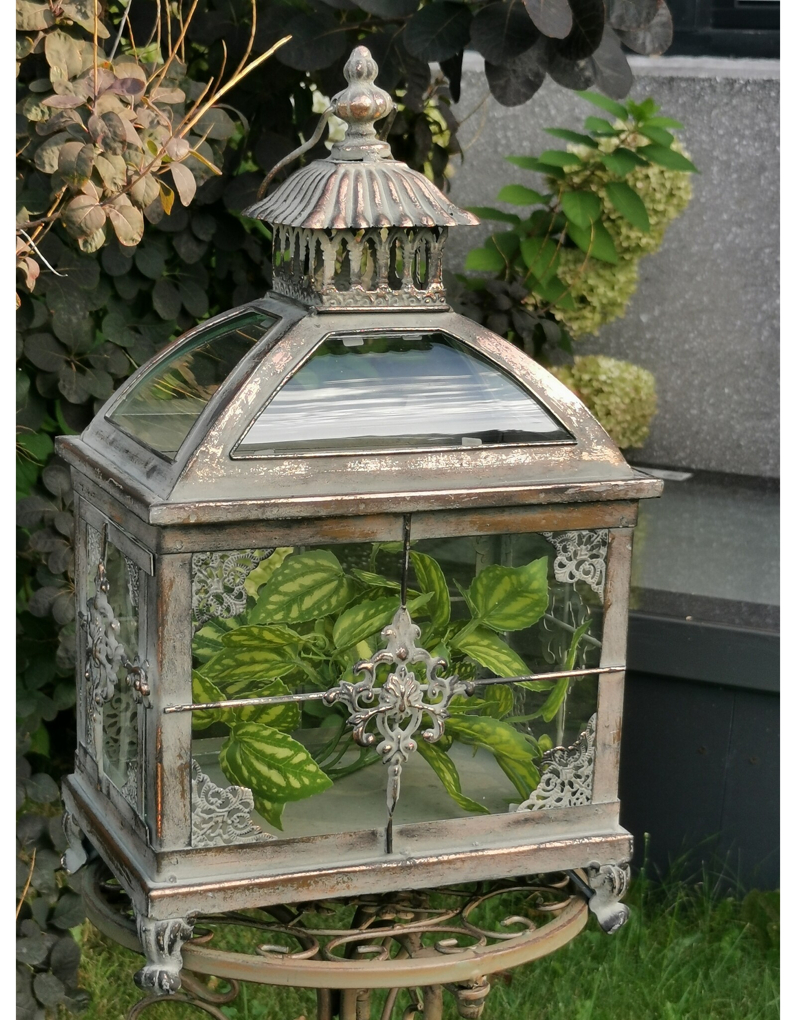 JB Miscellaneous - Set of 2 Lanterns on Base Victorian style