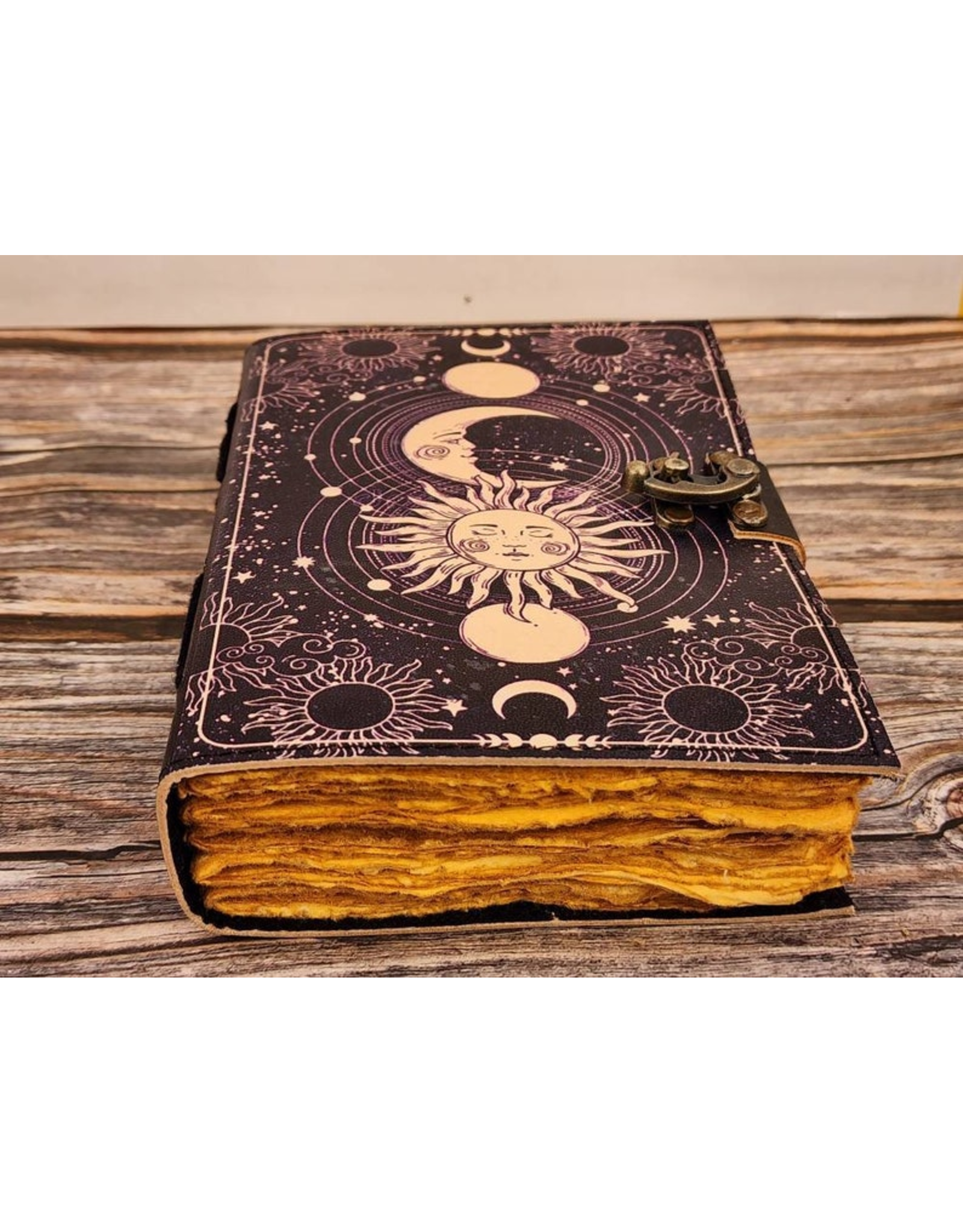 JM Handicrafts Miscellaneous - Celestial Zon & Maan Leren Vintage Notitieboek