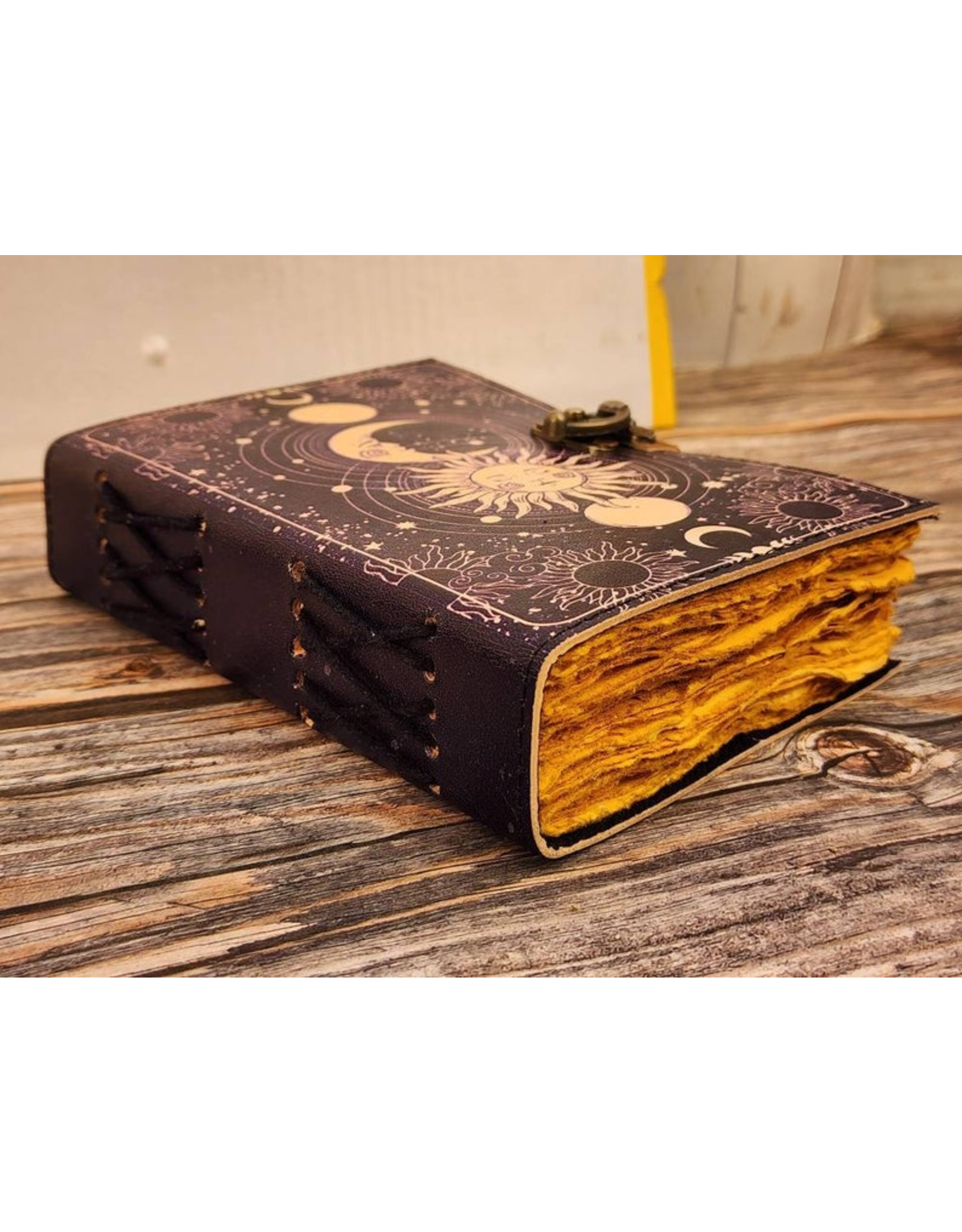 JM Handicrafts Miscellaneous - Celestial Zon & Maan Leren Vintage Notitieboek