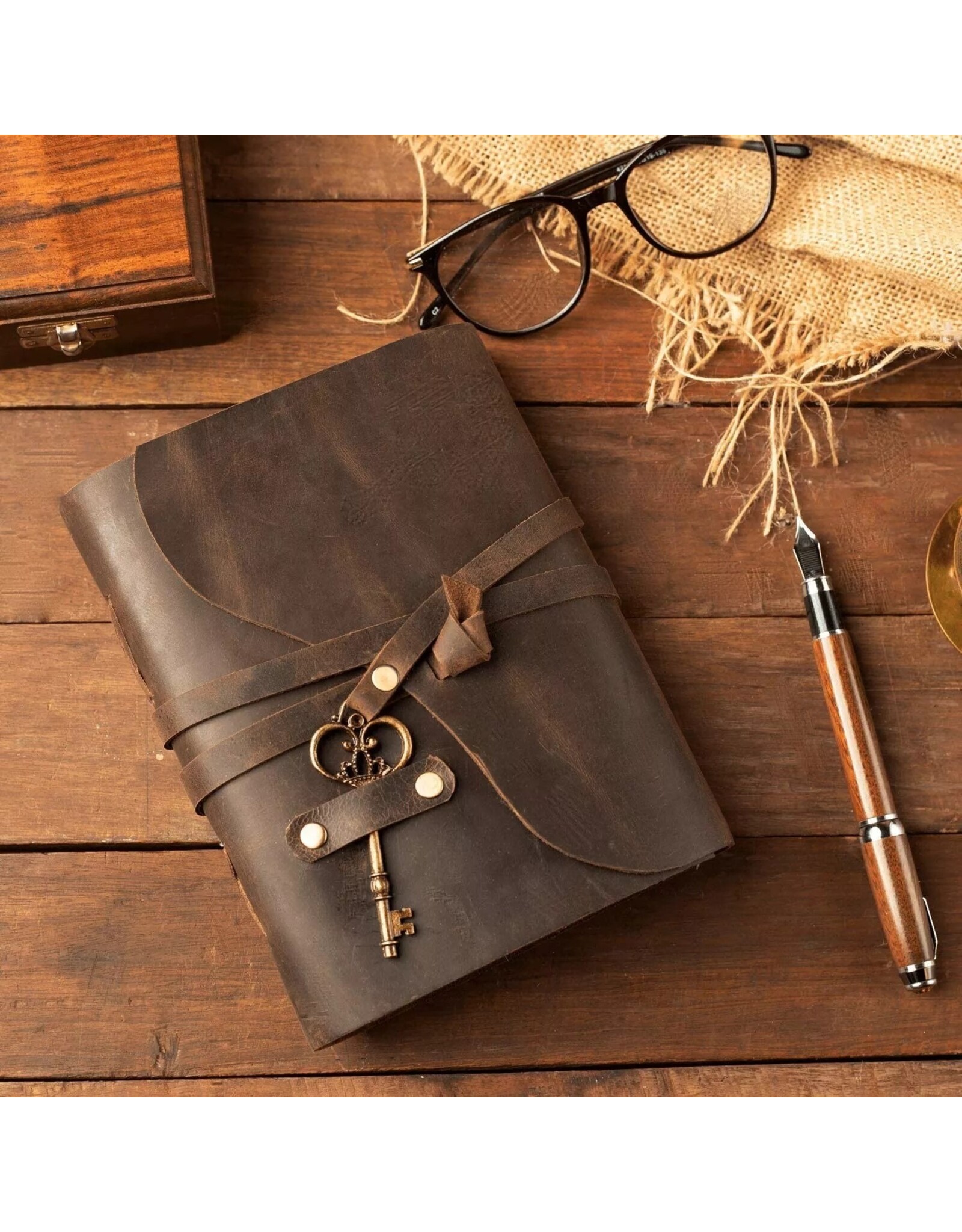 AWG Miscellaneous - Leather Deckle-edge Notebook with Key 18x13cm