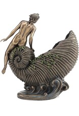 Veronese Design Giftware & Lifestyle - Meisje zittend op Nautilusschelp Art Deco Stijl