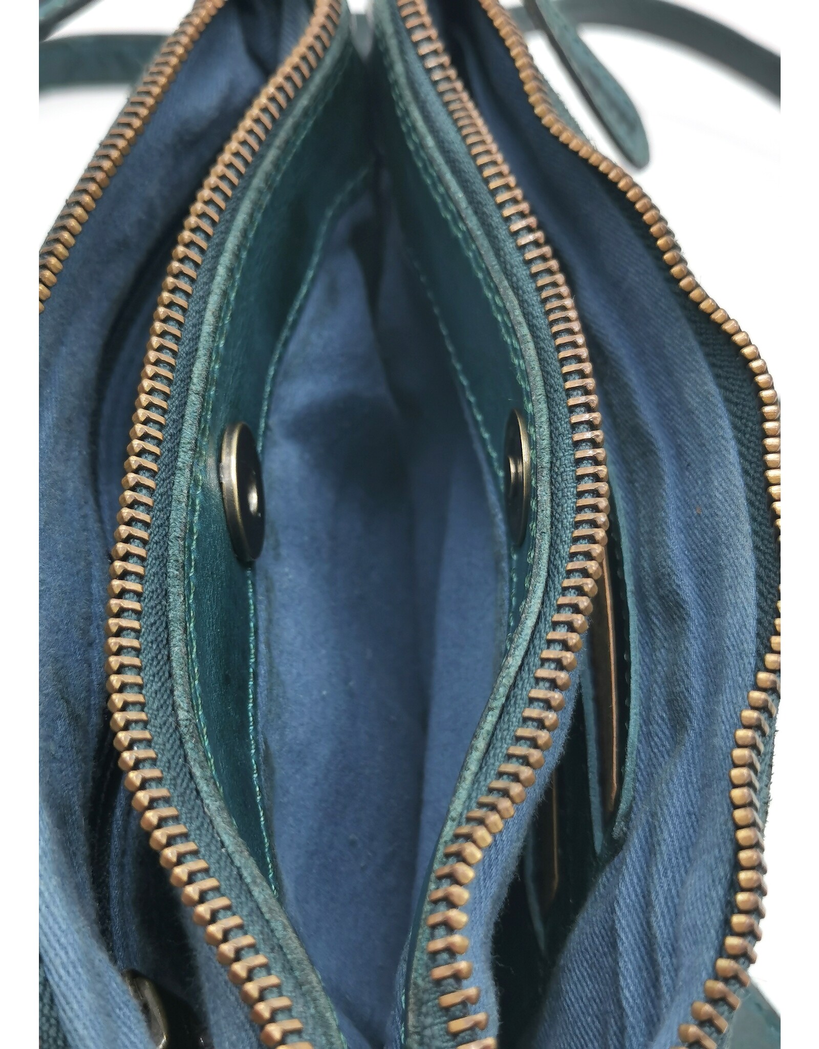 HillBurry Leather bags - Hillburry Shoulder Bag-Clutch with compartements Washed Leather petrol