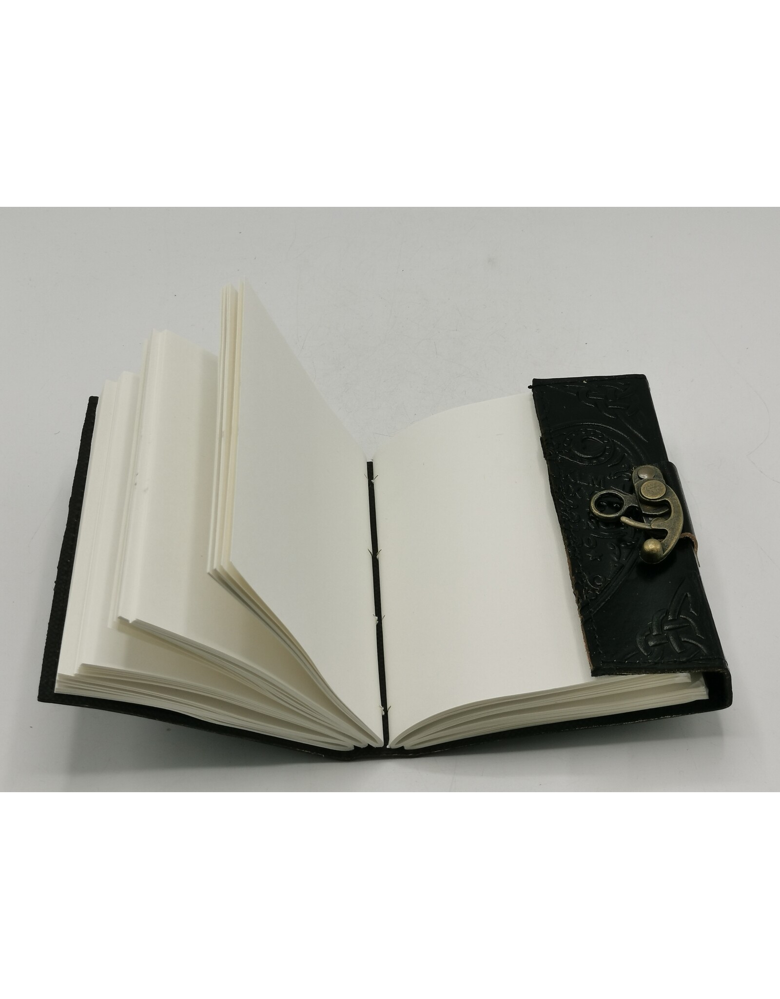 SDW Miscellaneous -  Talking Board Leather Jornal (notebook)