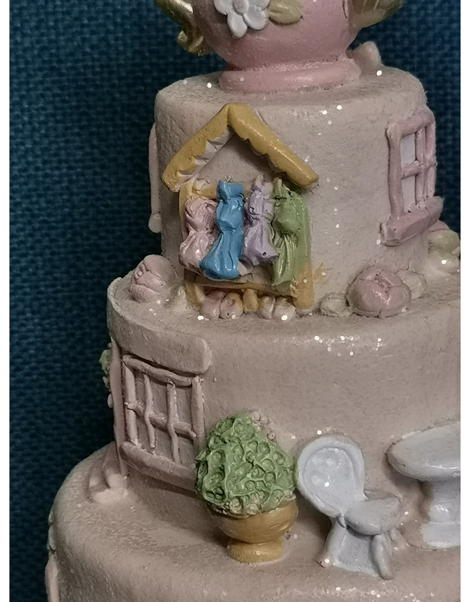 C&E Giftware Beelden Collectables - Decoratief Beeldje Taart 23cm