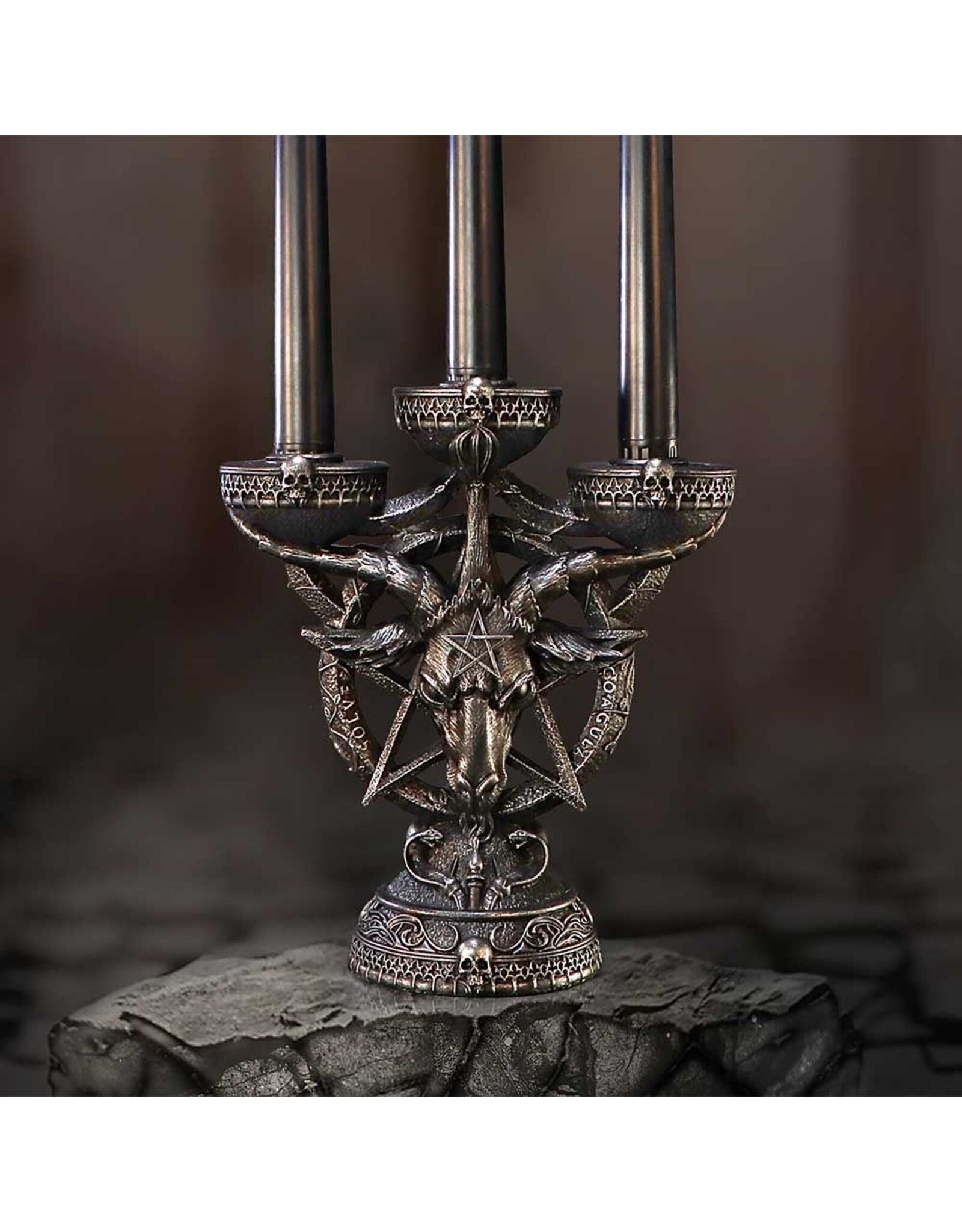 NemesisNow Reapers, skulls and dragons - Baphomet's Radiance candelabra with LED candles