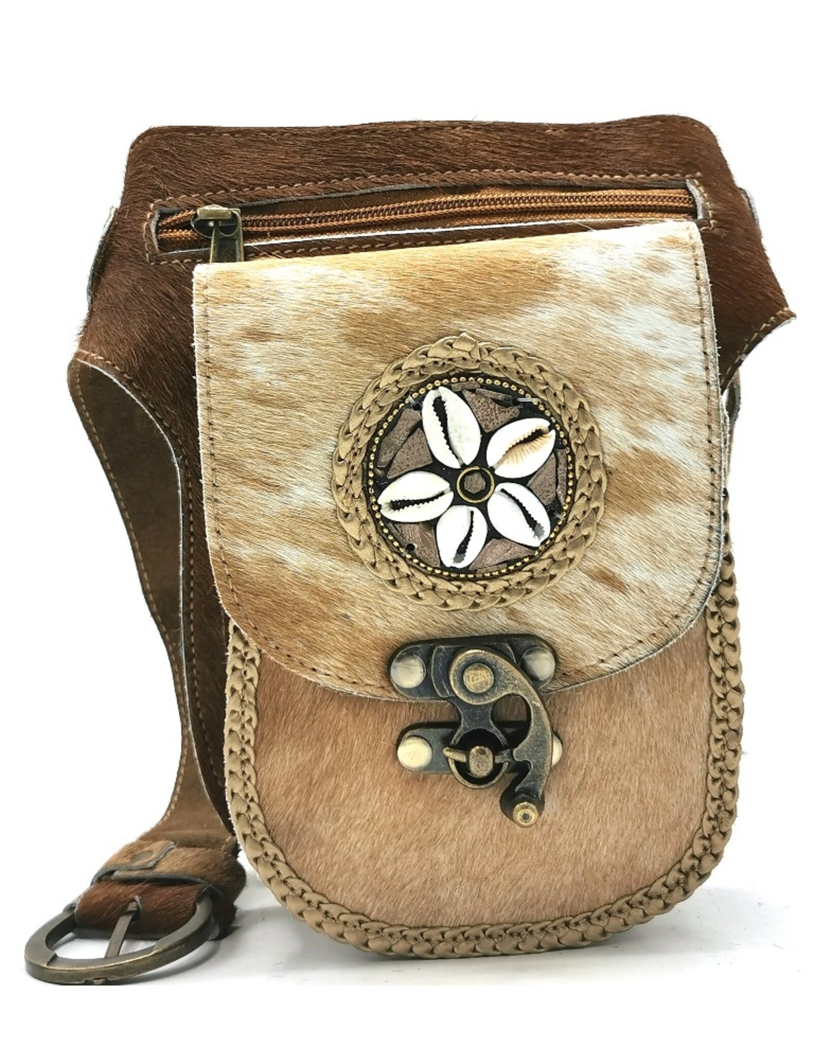 Trukado Leren Festivaltasjes, heuptassen en riemtassen - Heuptas Koeienhuid met Vintage Haakje en Schelpen ornament "Ibiza"