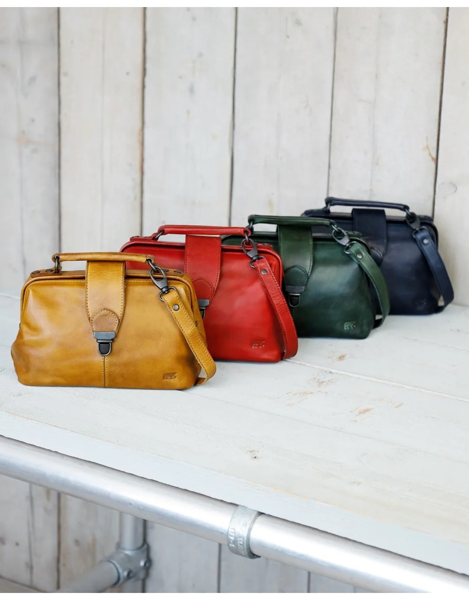 Bear Design Leather bags - Bear Design Mini Doctor's bag ‘Julia’ green