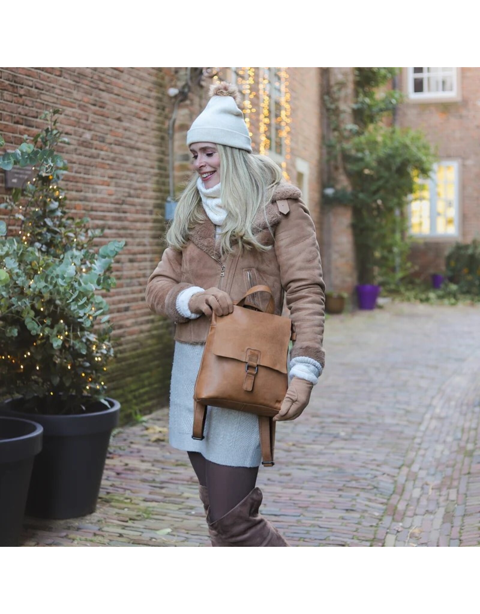 Bear Design Leather backpacks Leather shoppers - Bear Design Backpack-Crossbody 'Jesse' black