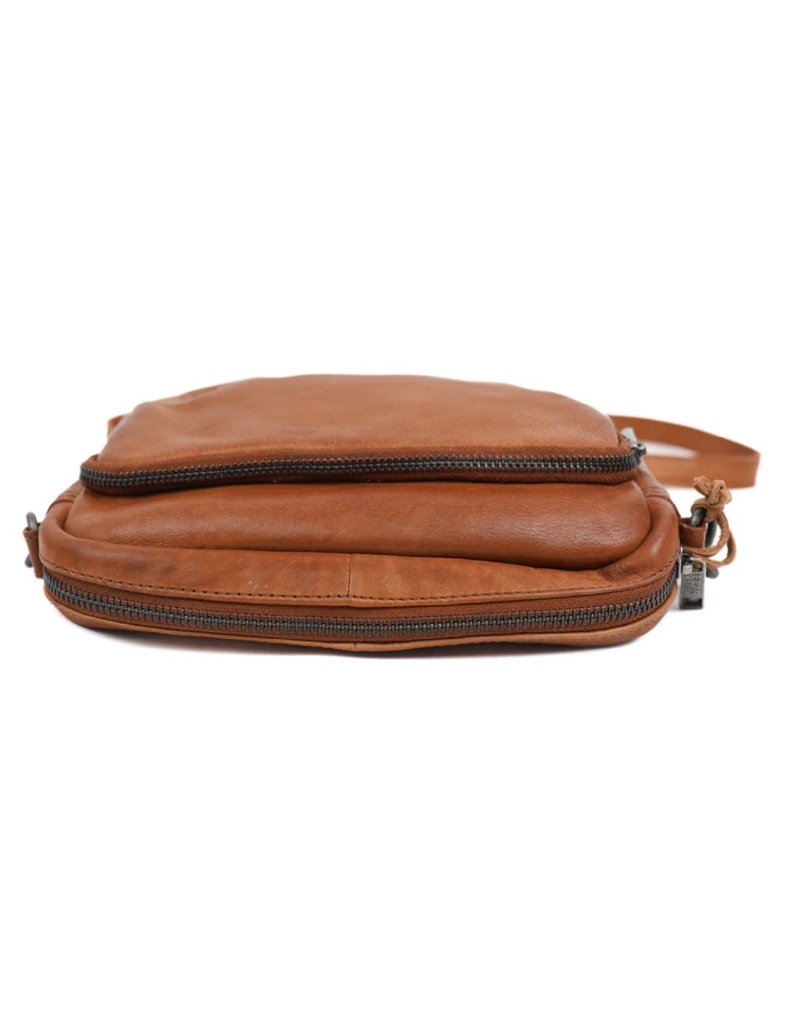 Bear Design Leather shoulderbags Leather crossbody bags - Bear Design Shoulder bag ‘Peggy’ cognac