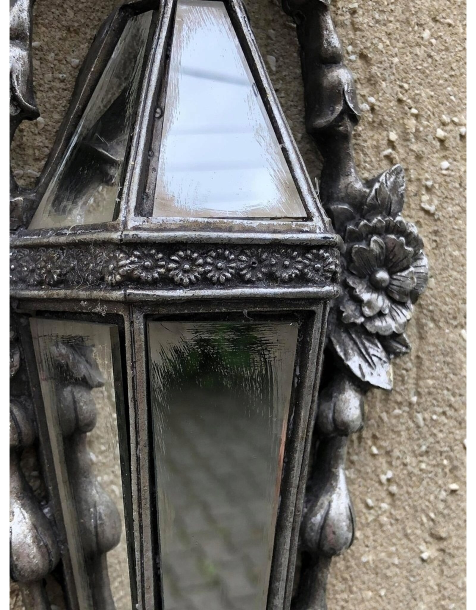 Trukado Giftware & Lifestyle - Wall Candlestick with Mirrors Baroque Silver Colour