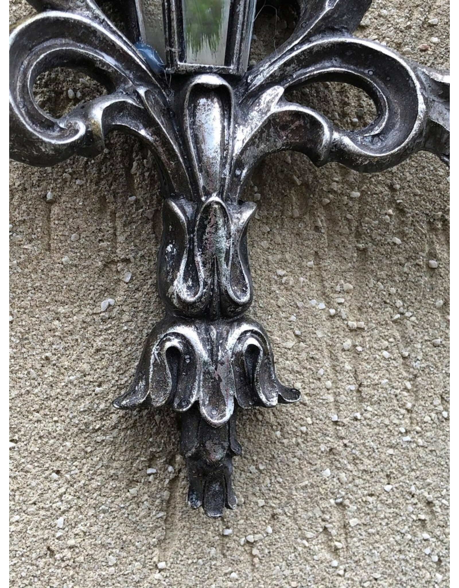 Trukado Giftware & Lifestyle - Wall Candlestick with Mirrors Baroque Silver Colour