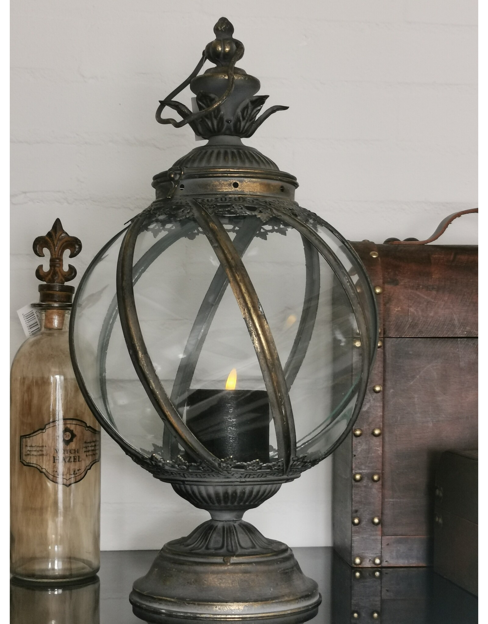 Trukado Miscellaneous - Lantern Glass Globe on Foot Victorian Style
