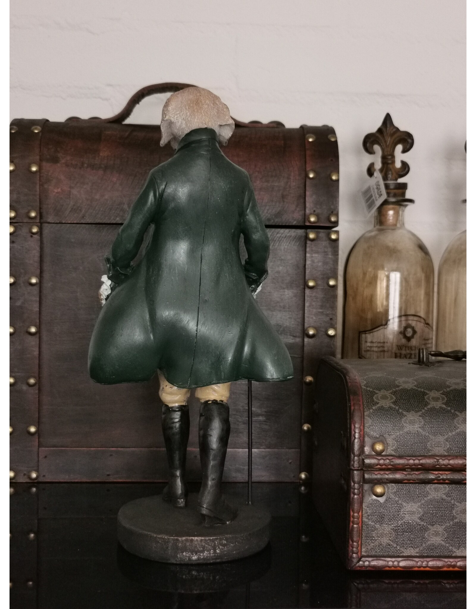 DS Giftware Figurines Collectables - Labrador Dressed as Gentleman figurine 32cm