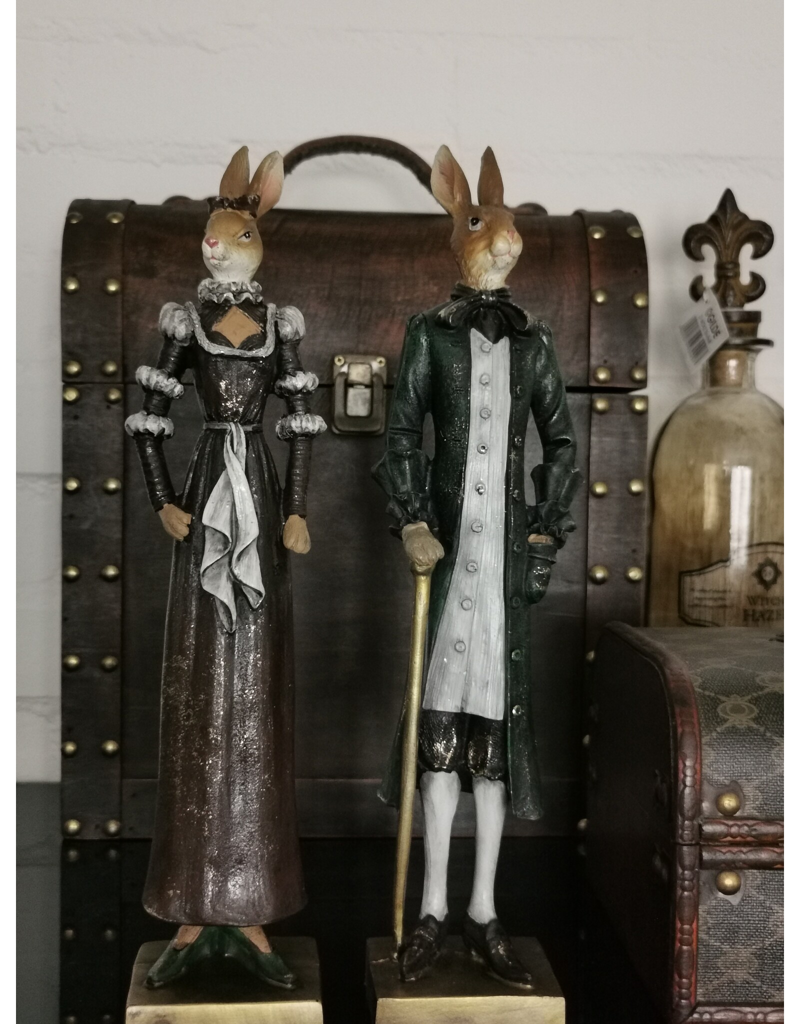 DS Giftware & Lifestyle - Meneer en mevrouw de Haas beeldje 32cm set van 2