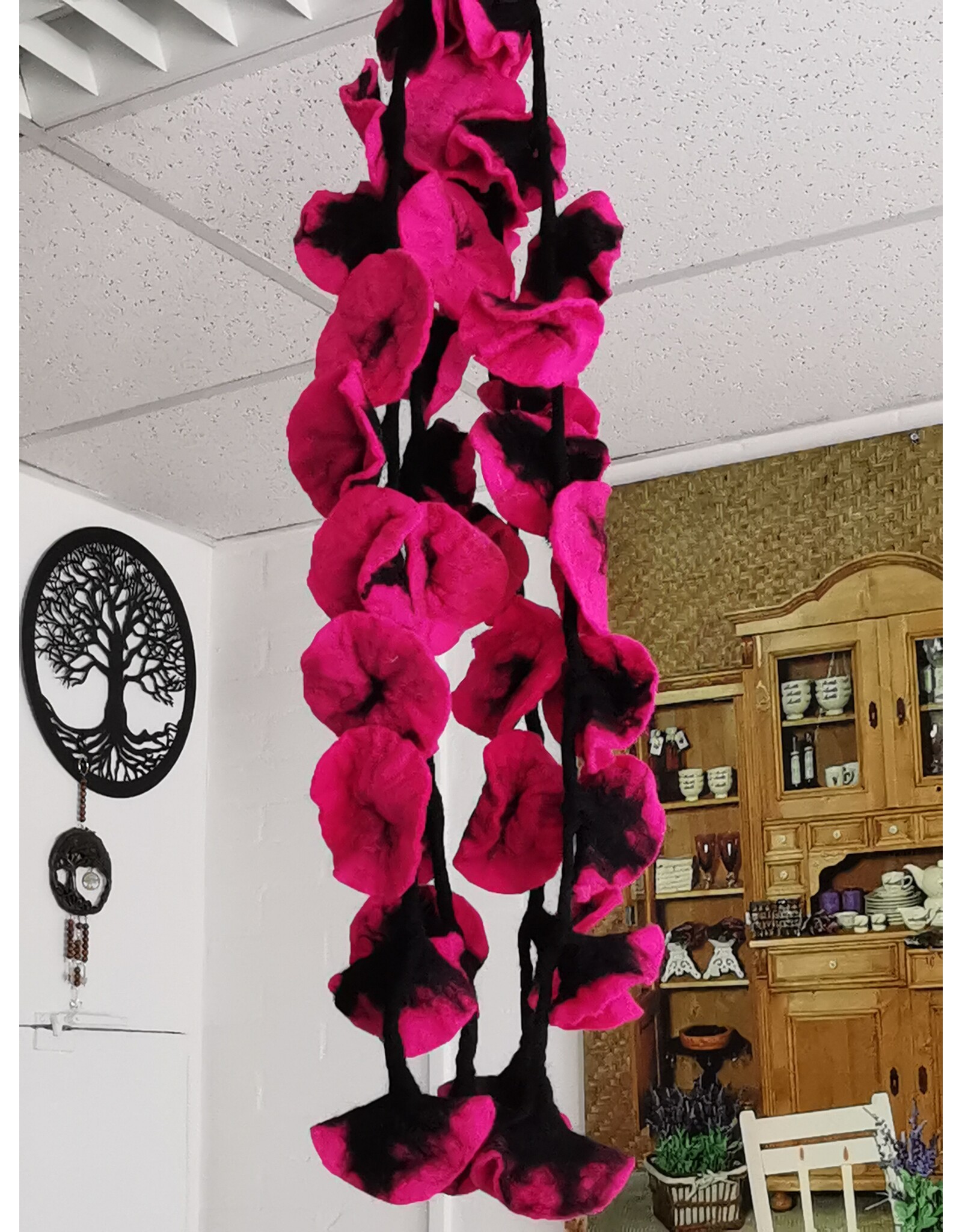 Trukado Miscellaneous -  Vilten Bloemen Slinger Flamingo, handgemaakt 180cm