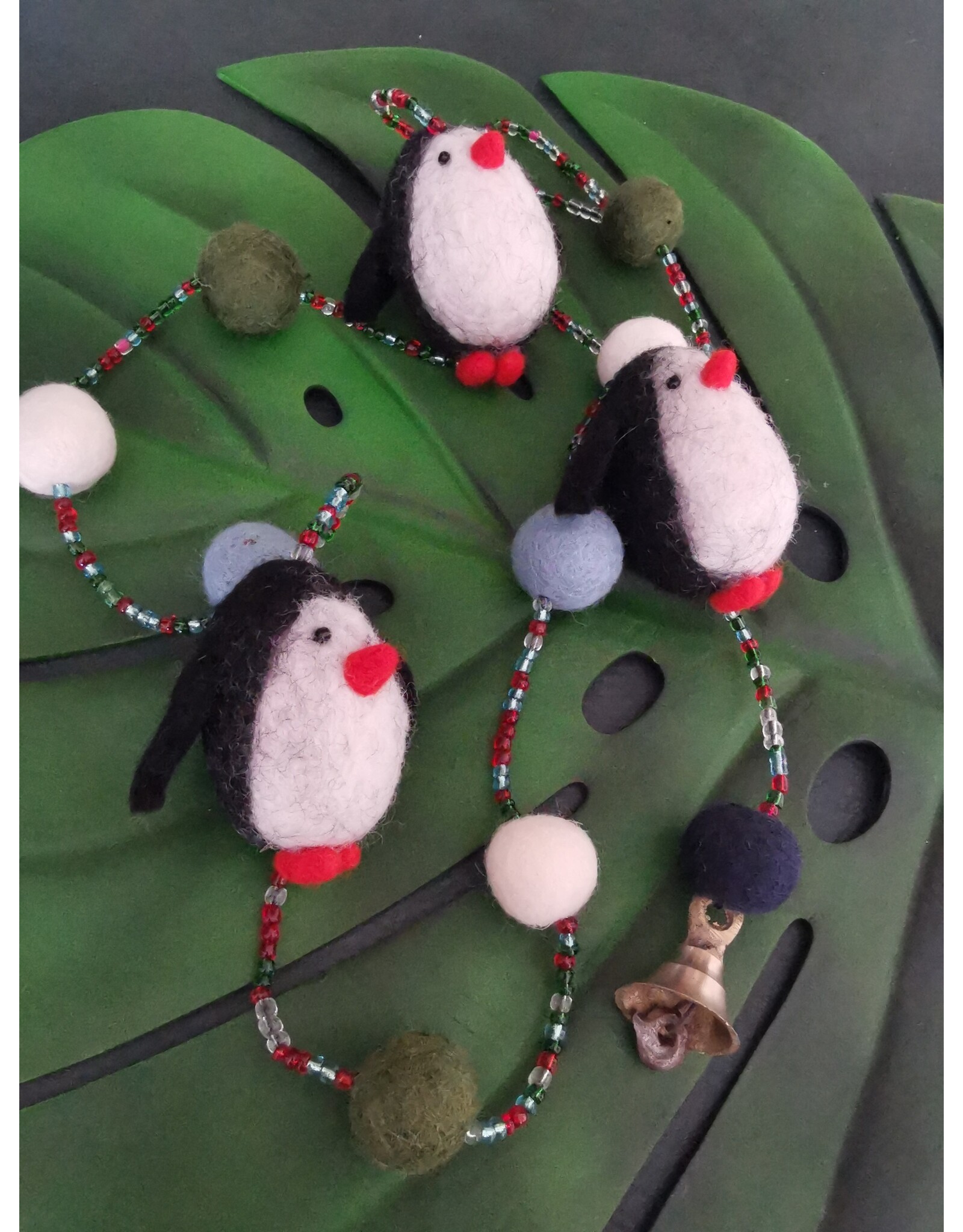 Trukado Miscellaneous - Felt Mobile Pinguin handmade, approx 100cm