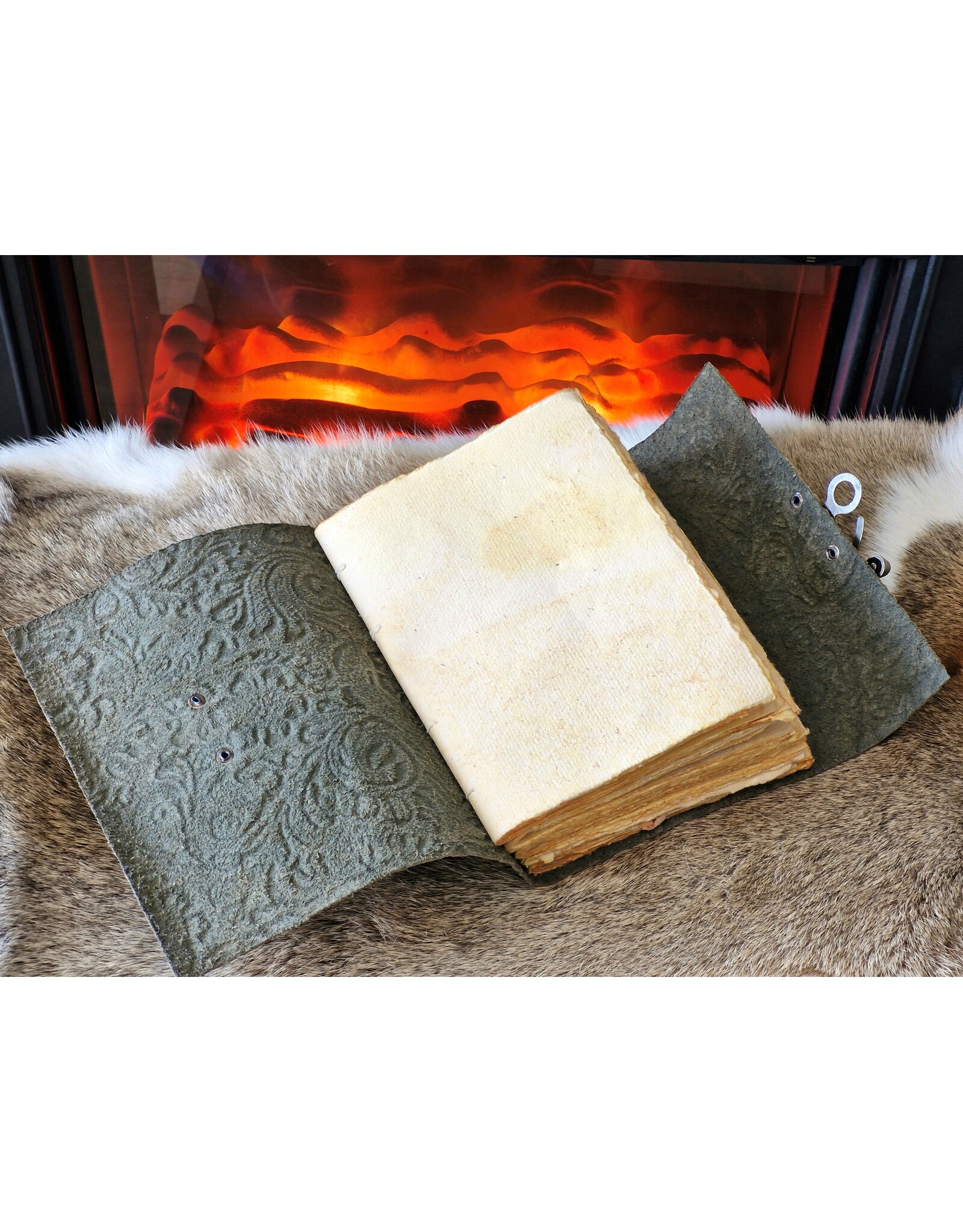 MITHD Miscellaneous - Leren Vintage Dagboek Bloemen reliëf met Haakje Groen