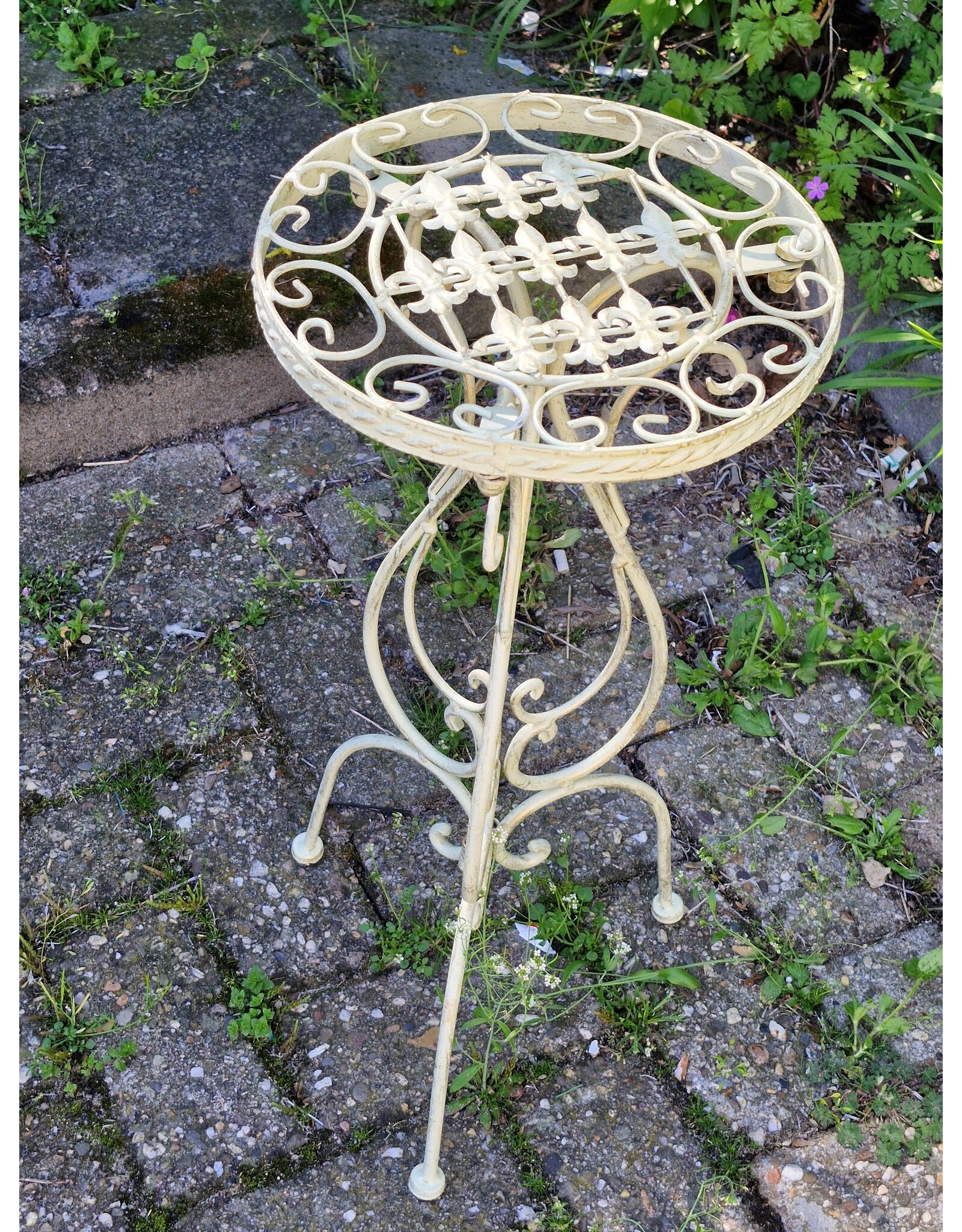 Trukado Miscellaneous - Iron Vintage Plant Table off white