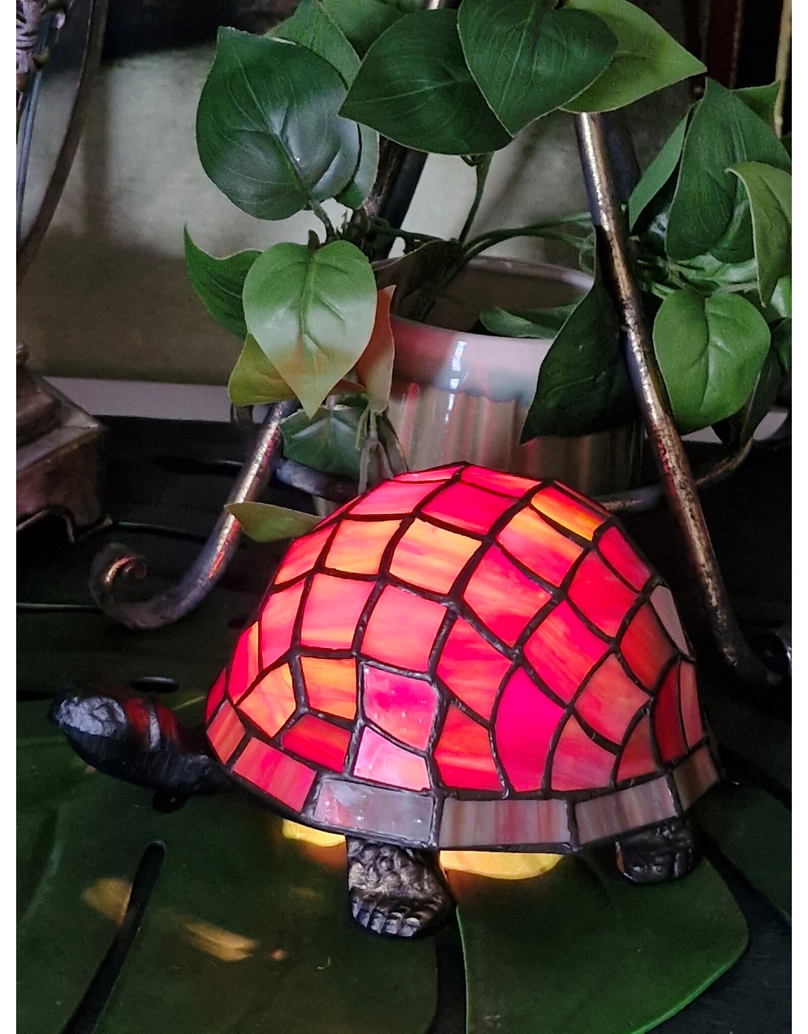 Trukado Giftware & Lifestyle - Turtle Atmosphere Lamp Tiffany Style red