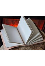 RK Handicrafts Miscellaneous - Leren Dagboek met Twee Reliëf Uilen