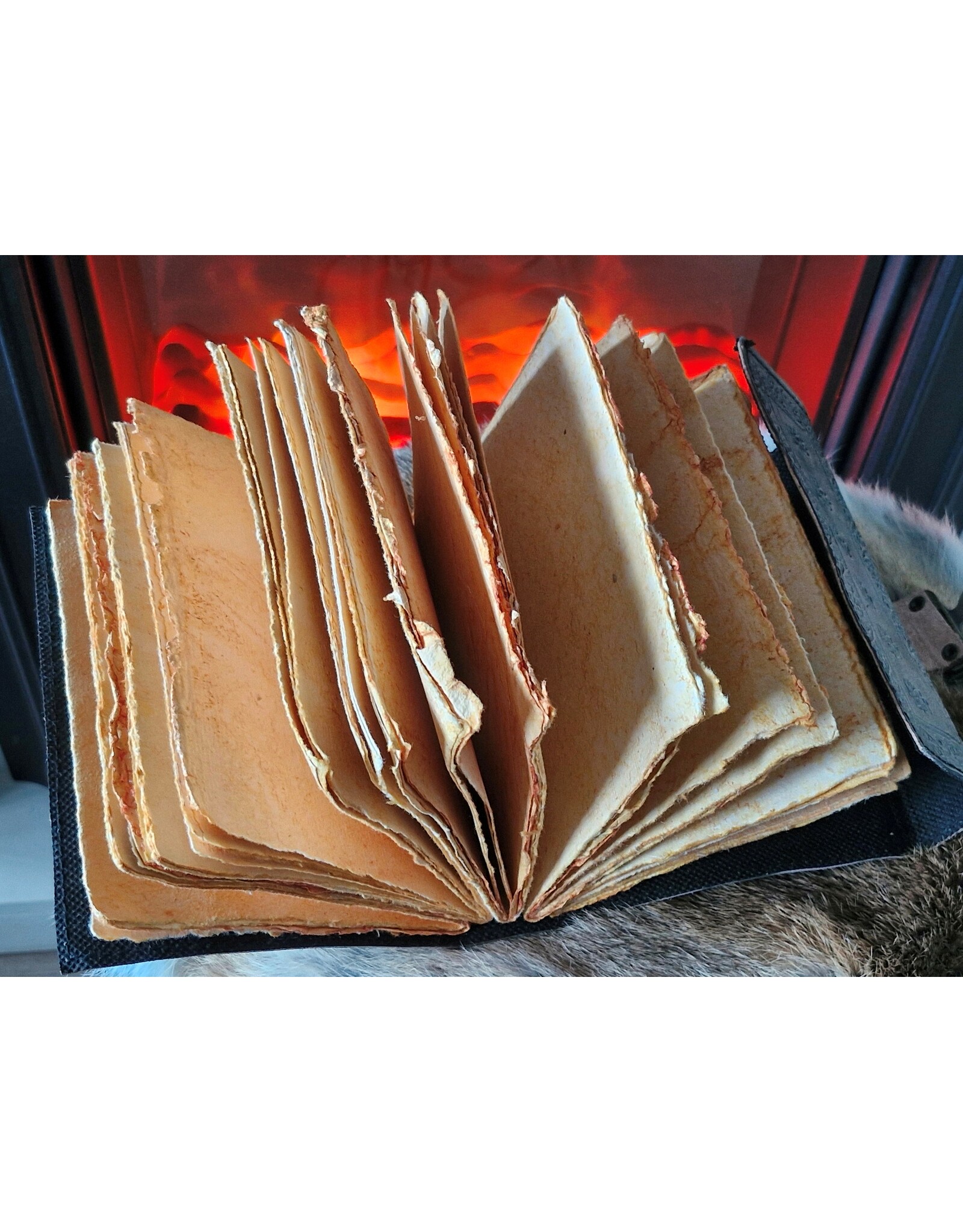 MITHD Miscellaneous - Dragons Leather Journal with Lock Amethyst